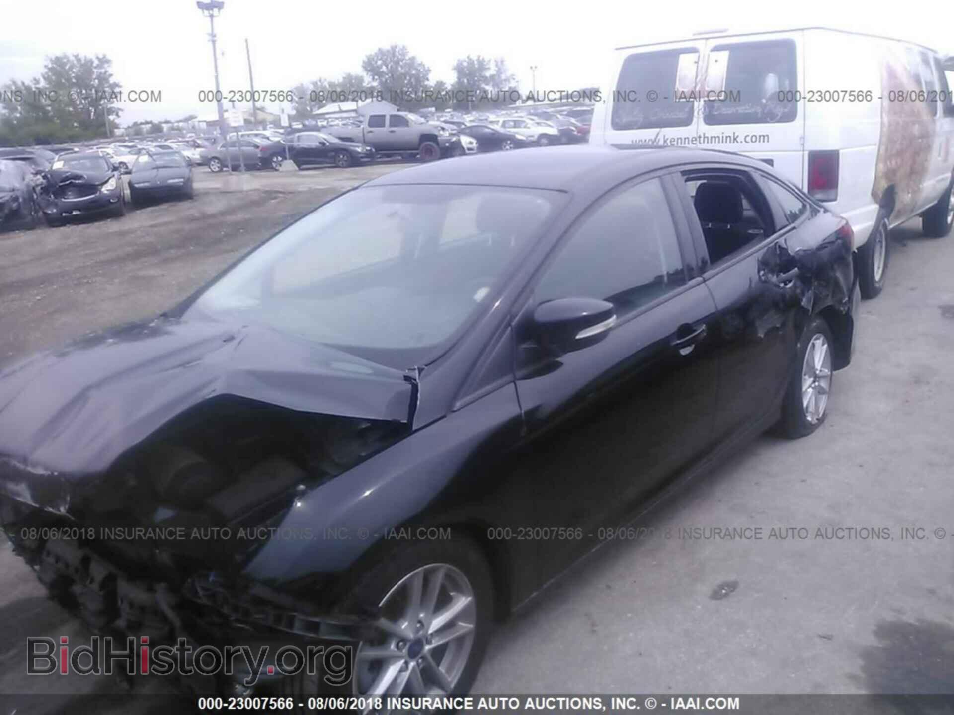 2016 Ford Focus - VIN: 1FADP3F20GL306802 - Фото 2