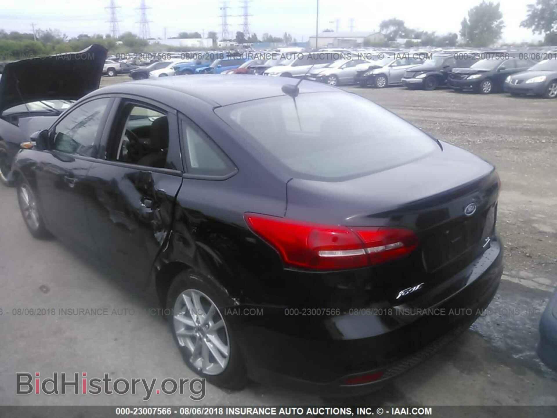 2016 Ford Focus - VIN: 1FADP3F20GL306802 - Фото 3