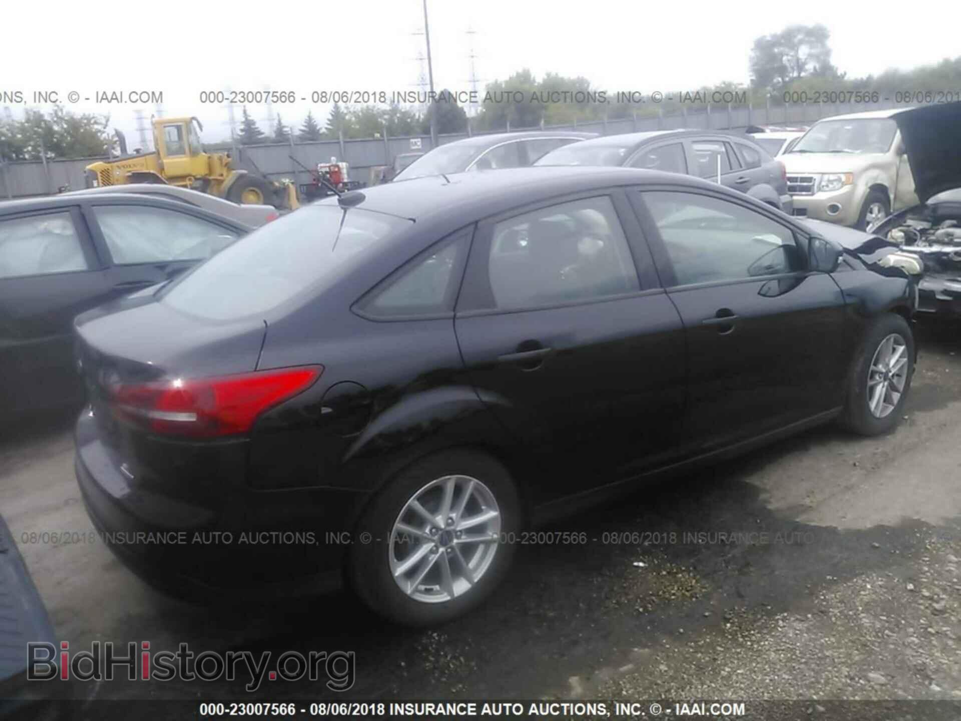 2016 Ford Focus - VIN: 1FADP3F20GL306802 - Фото 4