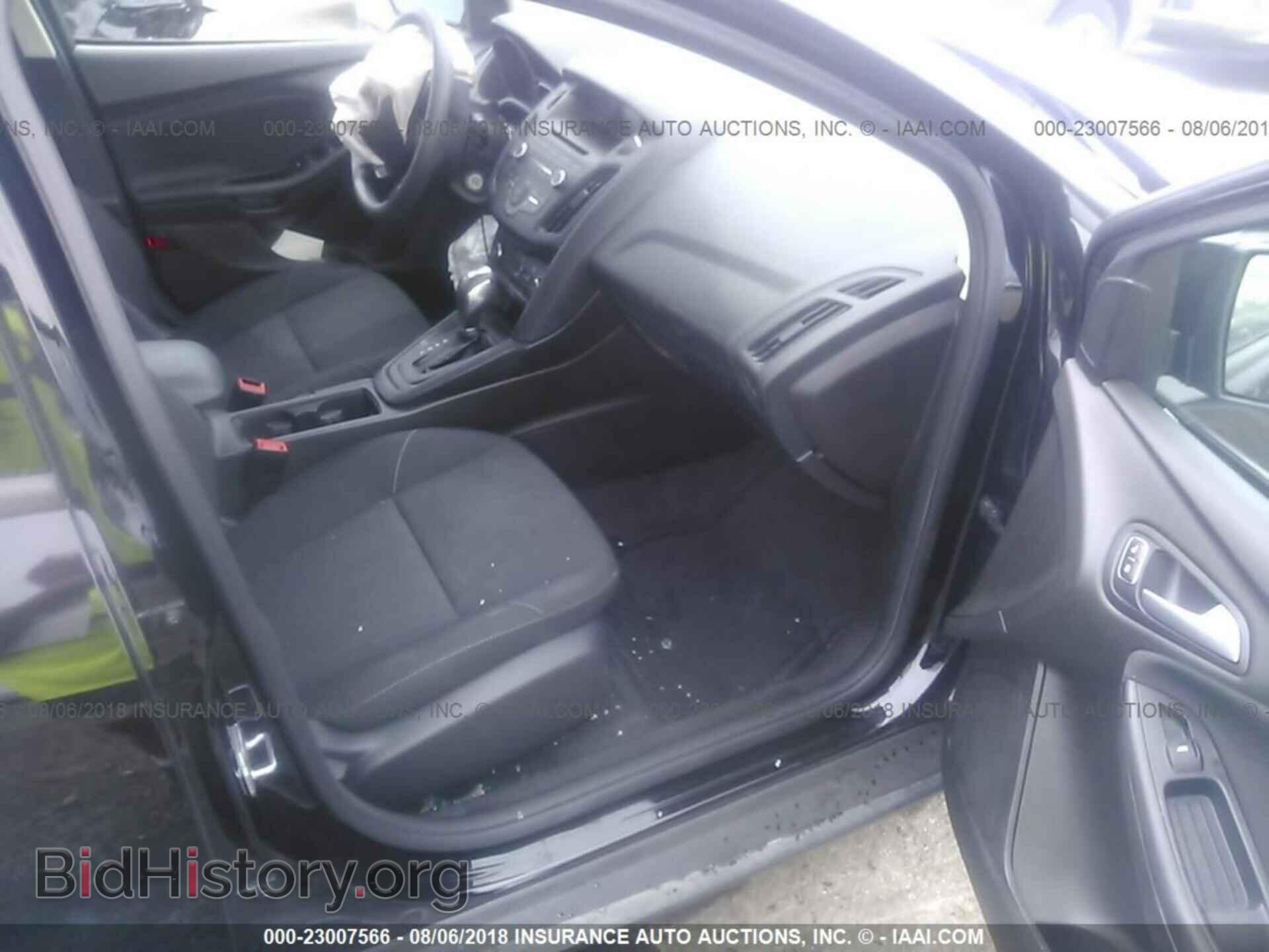 2016 Ford Focus - VIN: 1FADP3F20GL306802 - Фото 5