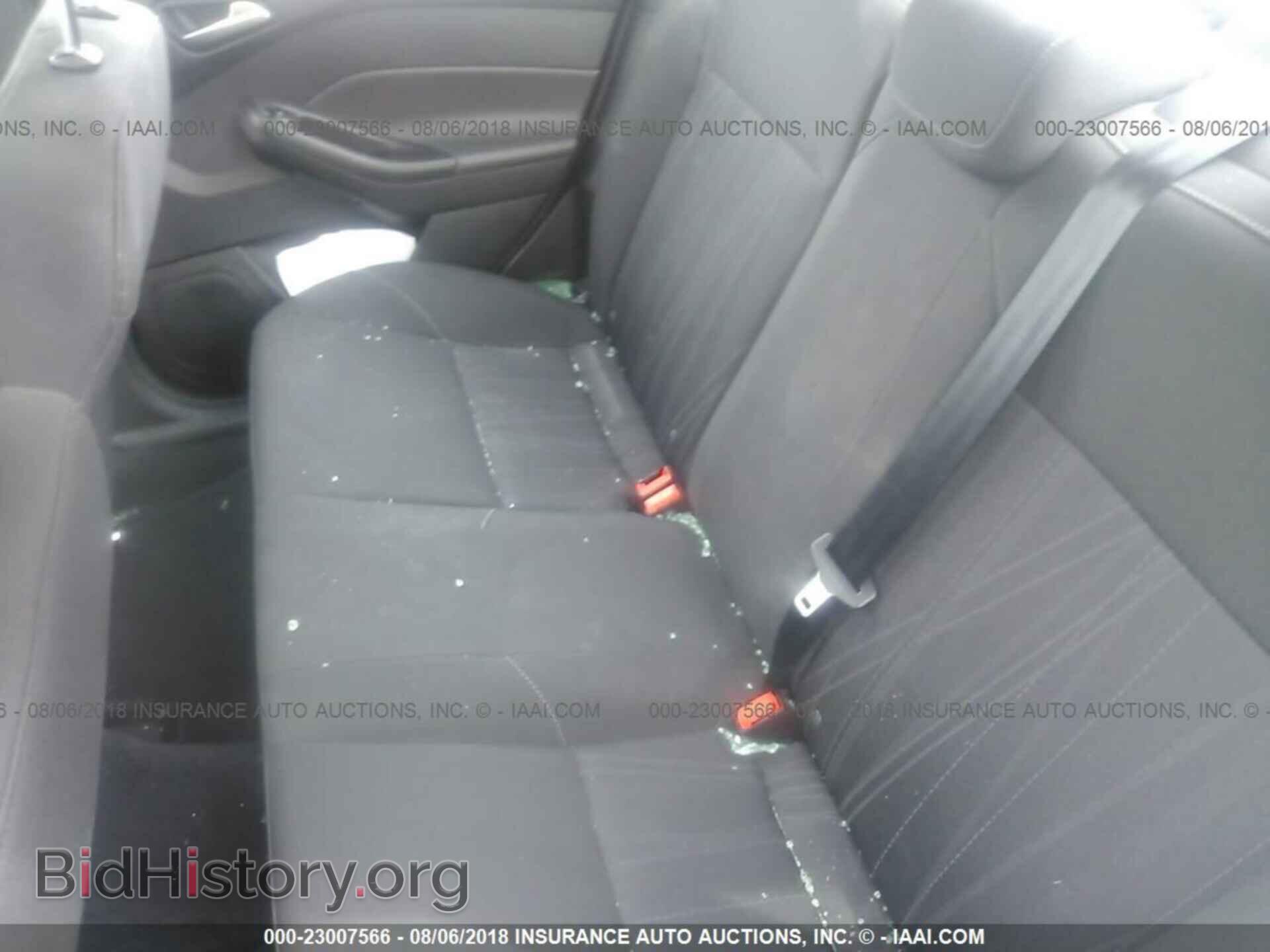 2016 Ford Focus - VIN: 1FADP3F20GL306802 - Фото 8