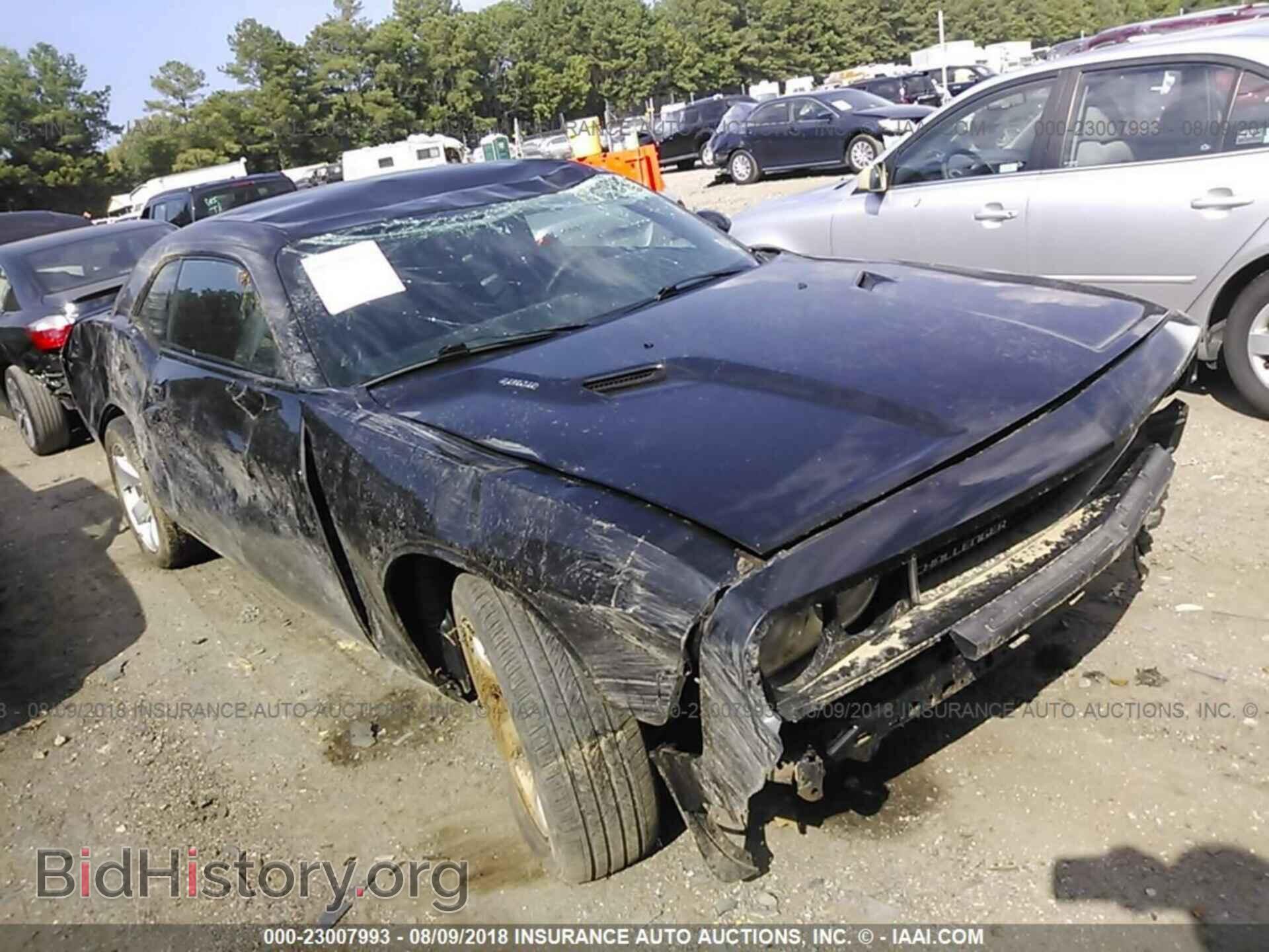 Фотография 2B3CJ5DT6BH541128 - Dodge Challenger 2011