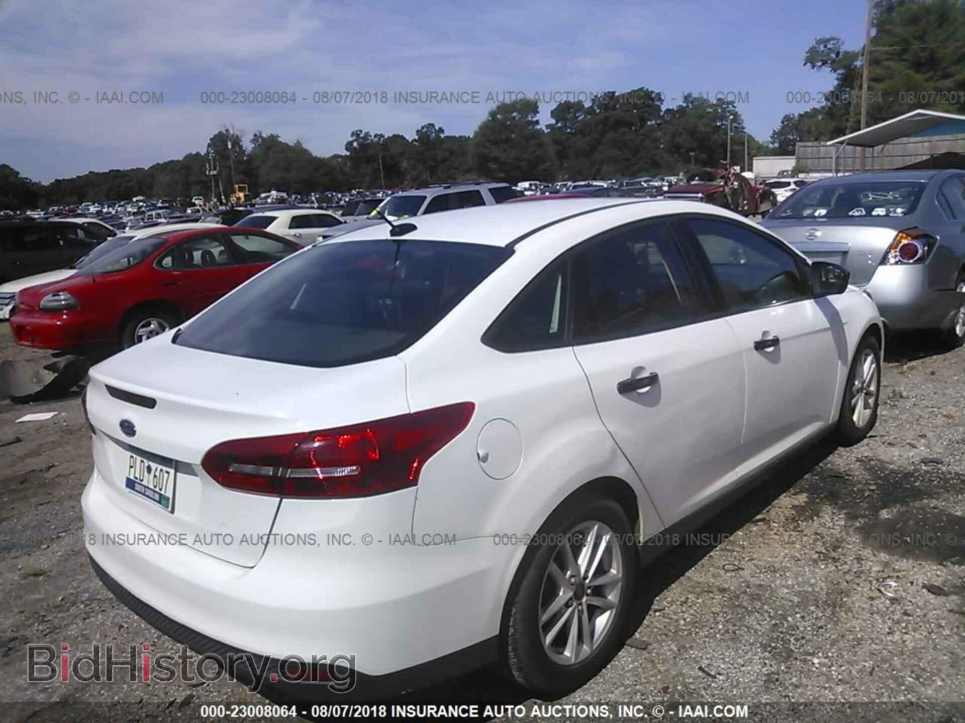 2016 Ford Focus - VIN: 1FADP3E29GL298278 - Фото 4