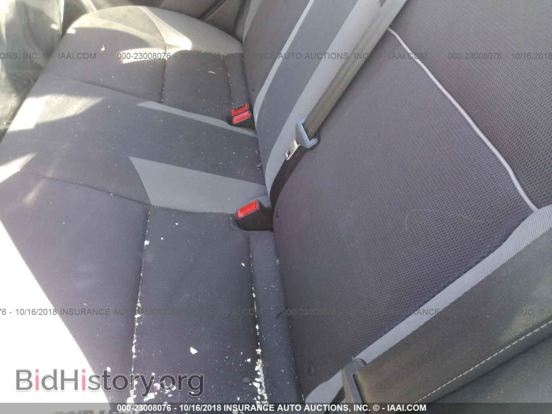 2012 Ford Focus - VIN: 1FAHP3F22CL465168 - Photo 8