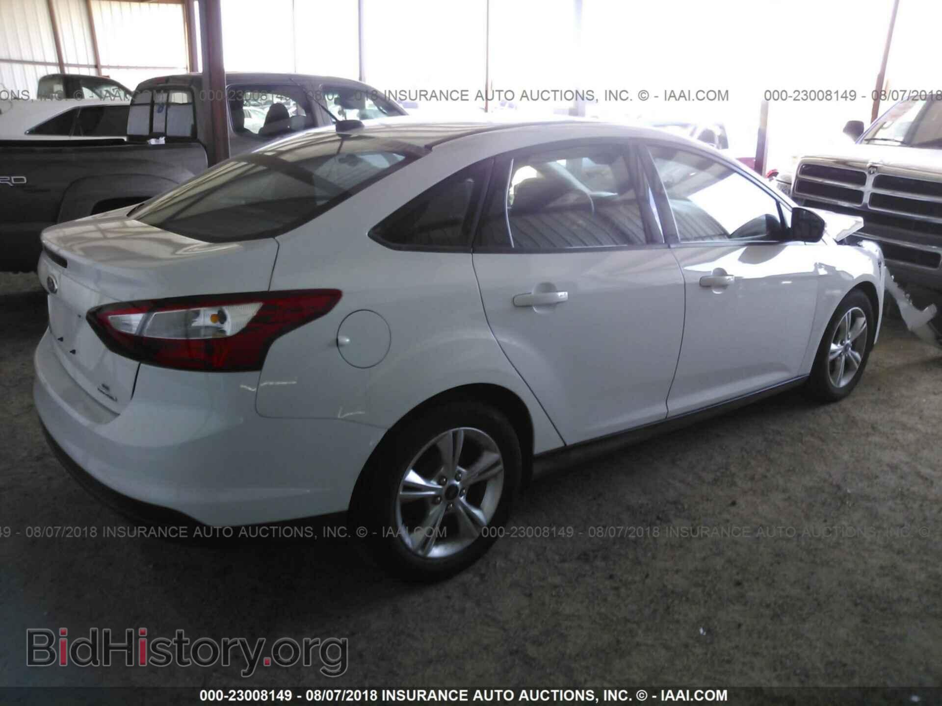 2013 Ford Focus - VIN: 1FADP3F24DL351589 - Photo 4