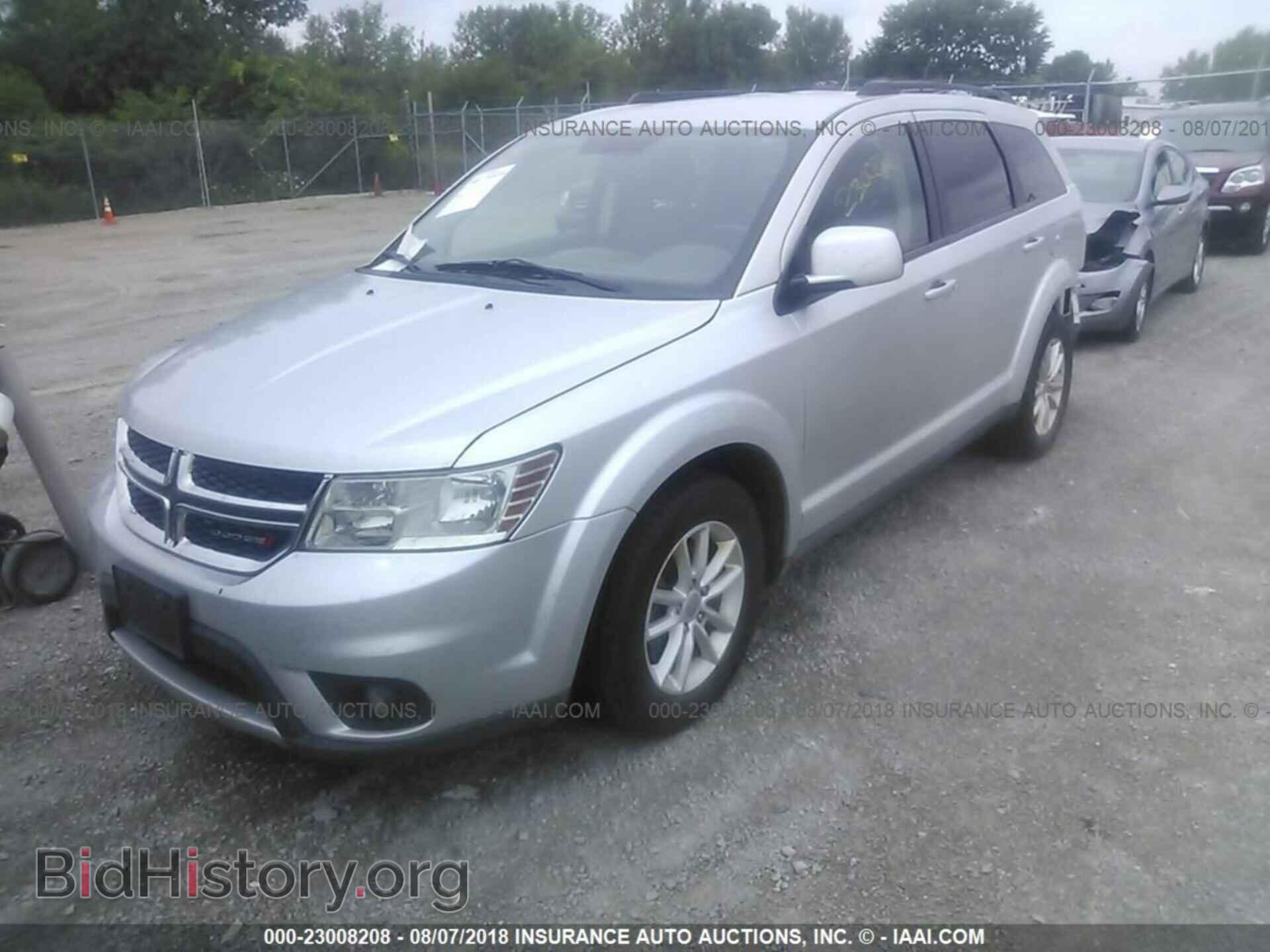 2013 Dodge Journey - VIN: 3C4PDDBG5DT590256 - Фото 2