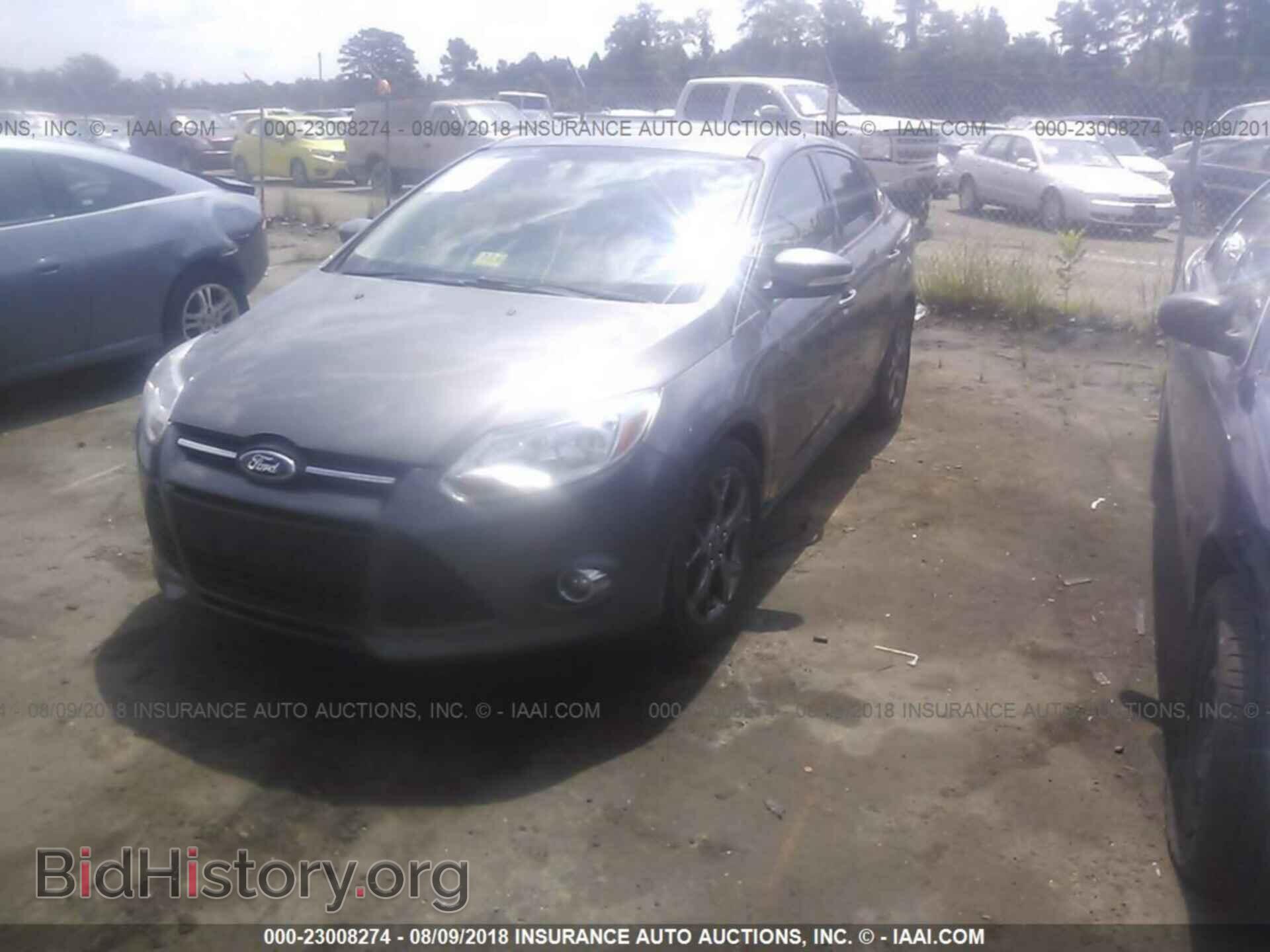 2013 Ford Focus - VIN: 1FADP3F2XDL331833 - Photo 2