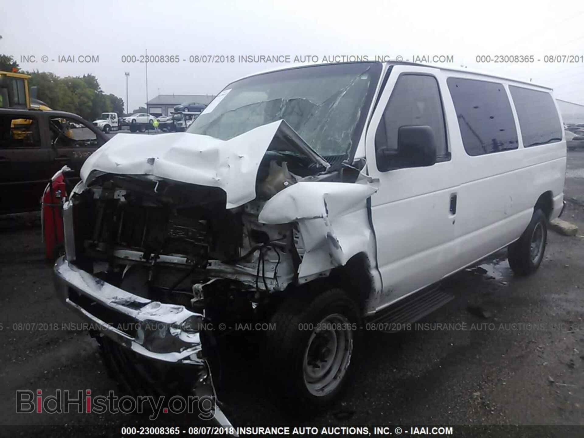 2012 Ford Econoline - VIN: 1FBNE3BL0CDA21058 - Фото 2