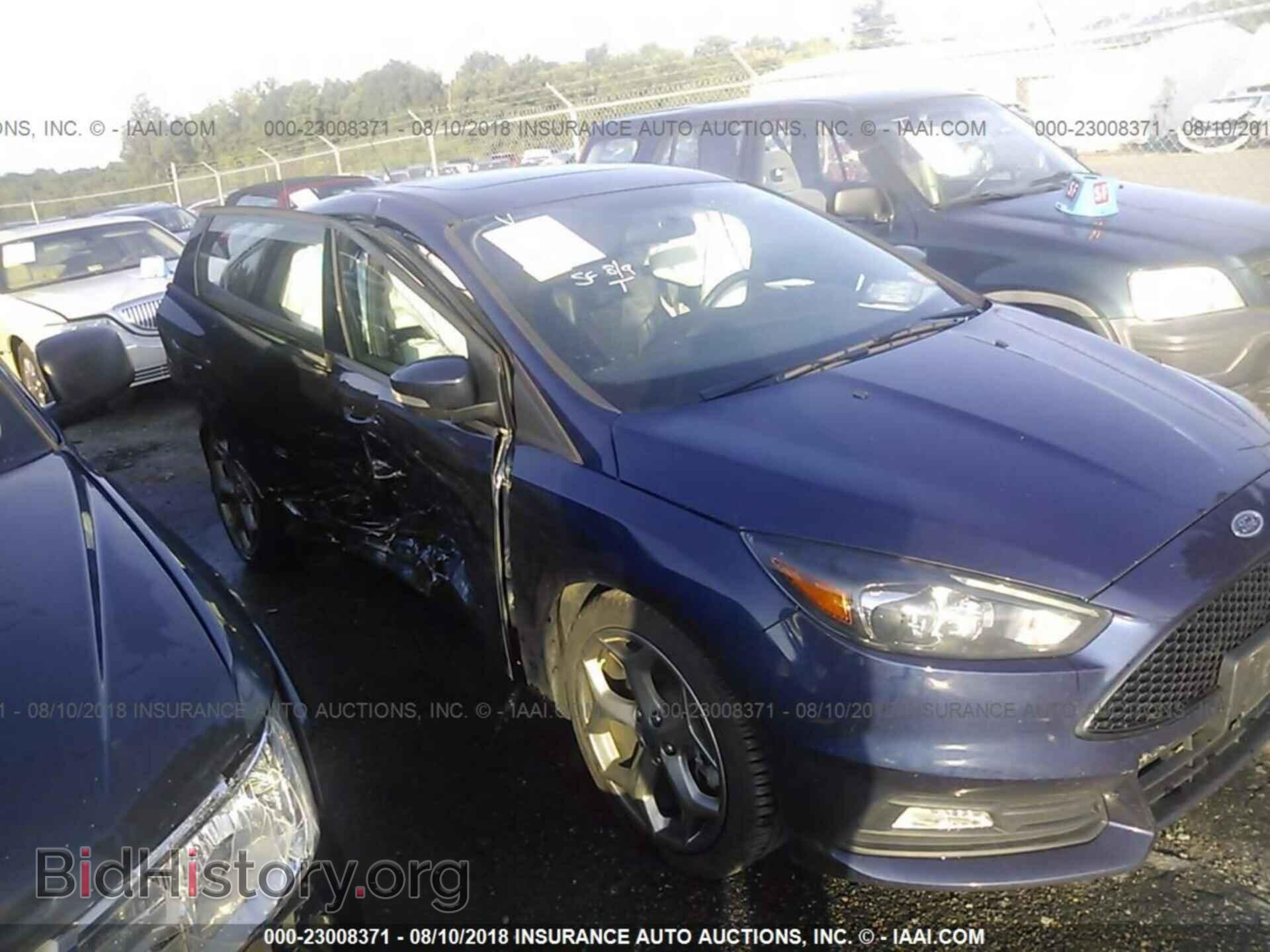 2017 Ford Focus - VIN: 1FADP3L90HL252453 - Photo 6