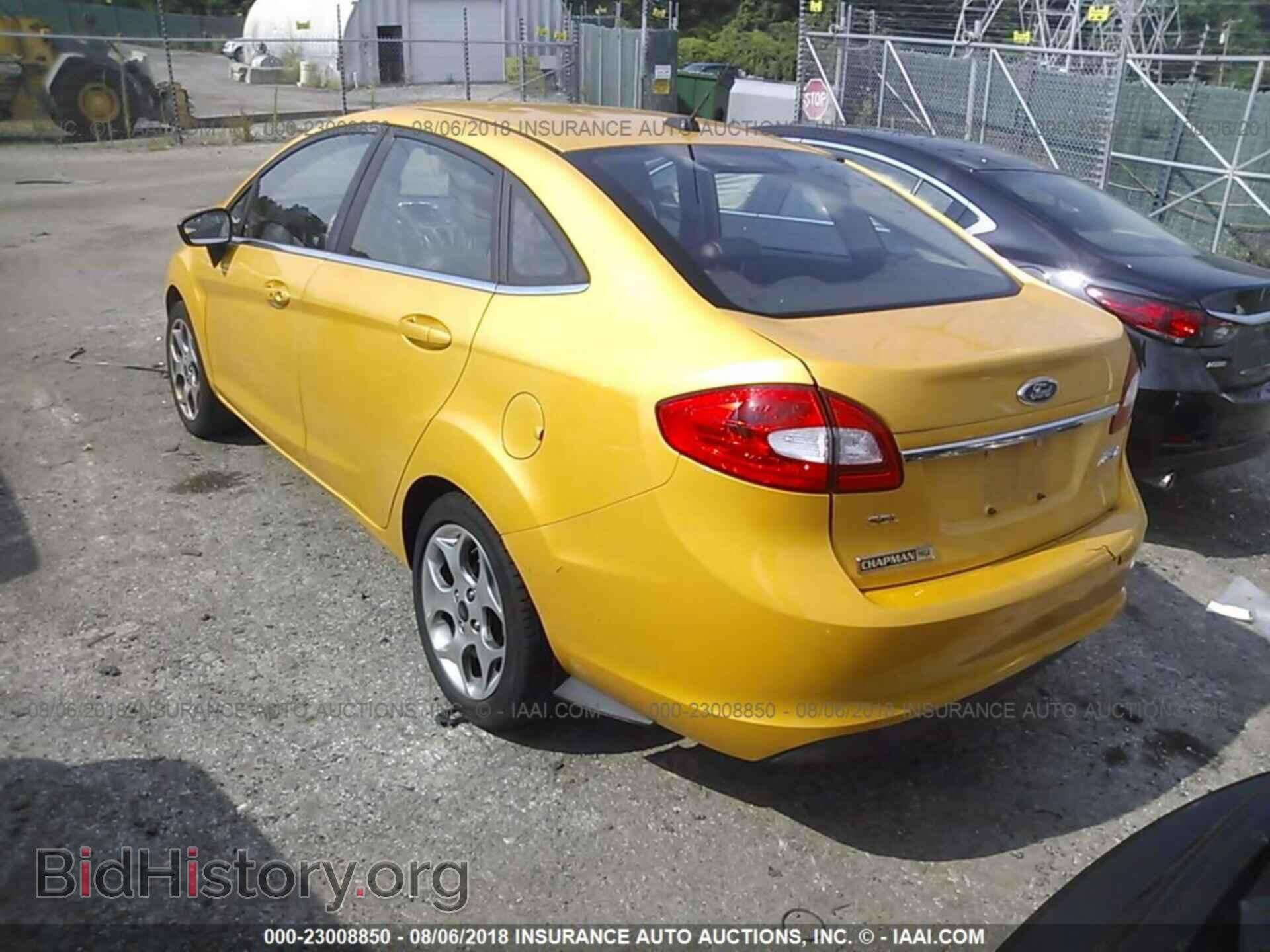2011 Ford Fiesta - VIN: 3FADP4CJ8BM102080 - Фото 3