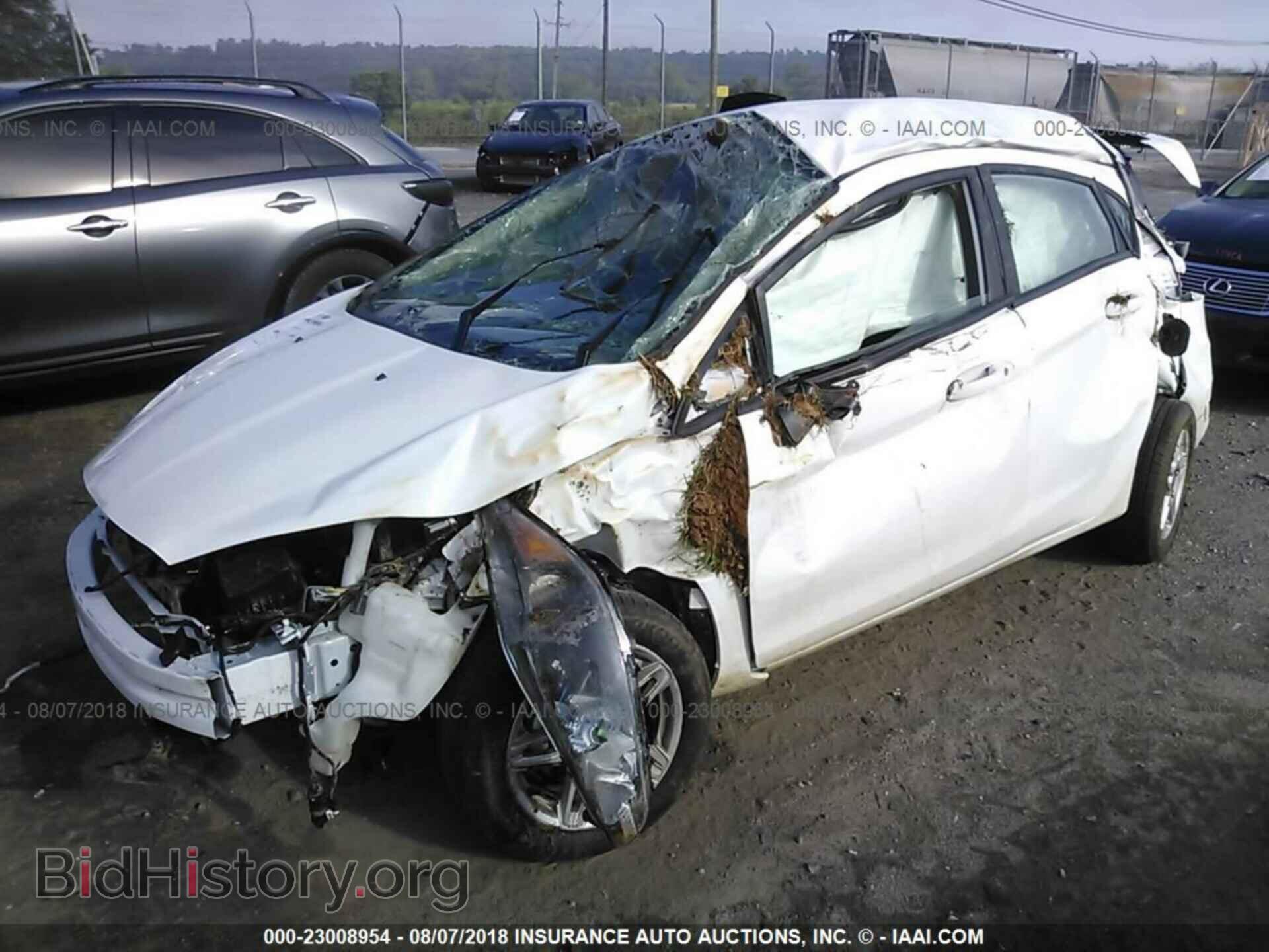 2017 Ford Fiesta - VIN: 3FADP4EJ4HM172262 - Photo 2