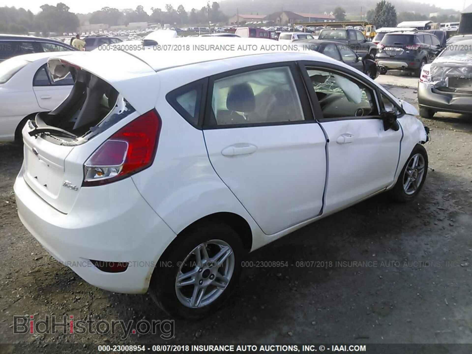2017 Ford Fiesta - VIN: 3FADP4EJ4HM172262 - Photo 4