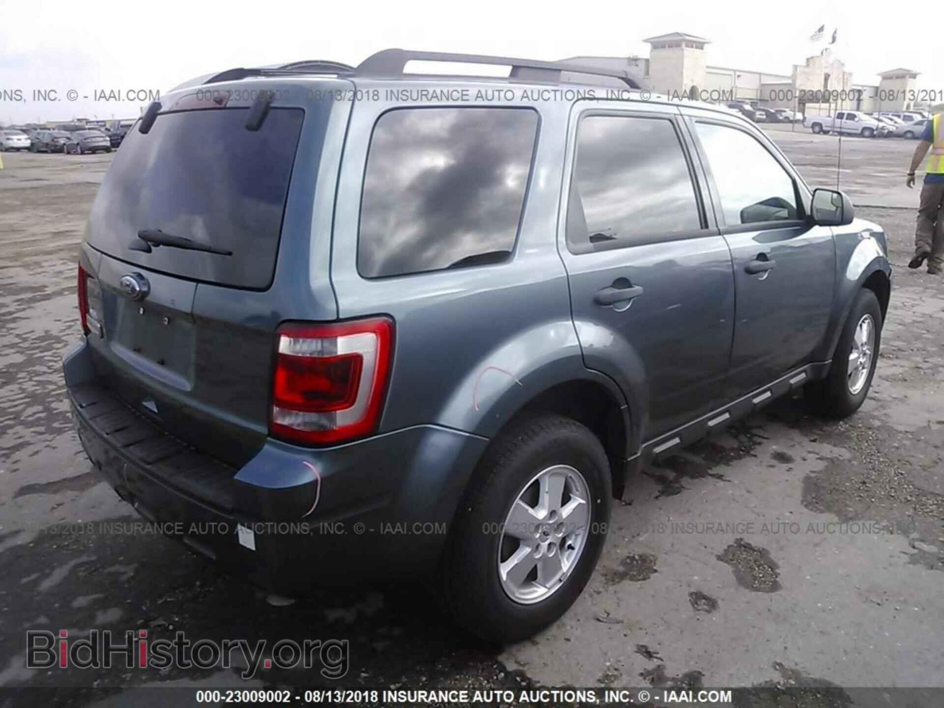 2012 Ford Escape - VIN: 1FMCU0D78CKC81882 - Photo 4