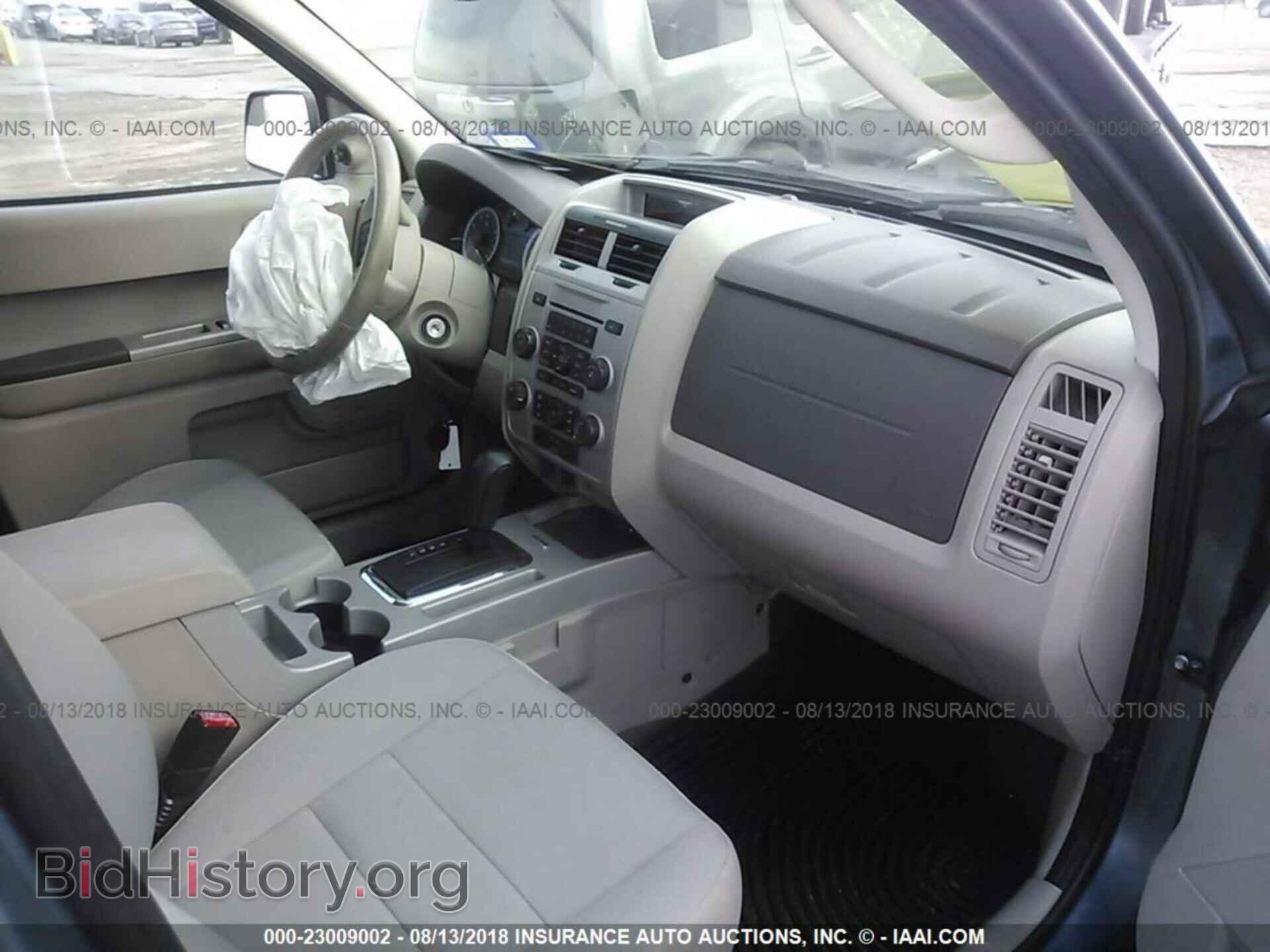 2012 Ford Escape - VIN: 1FMCU0D78CKC81882 - Photo 5