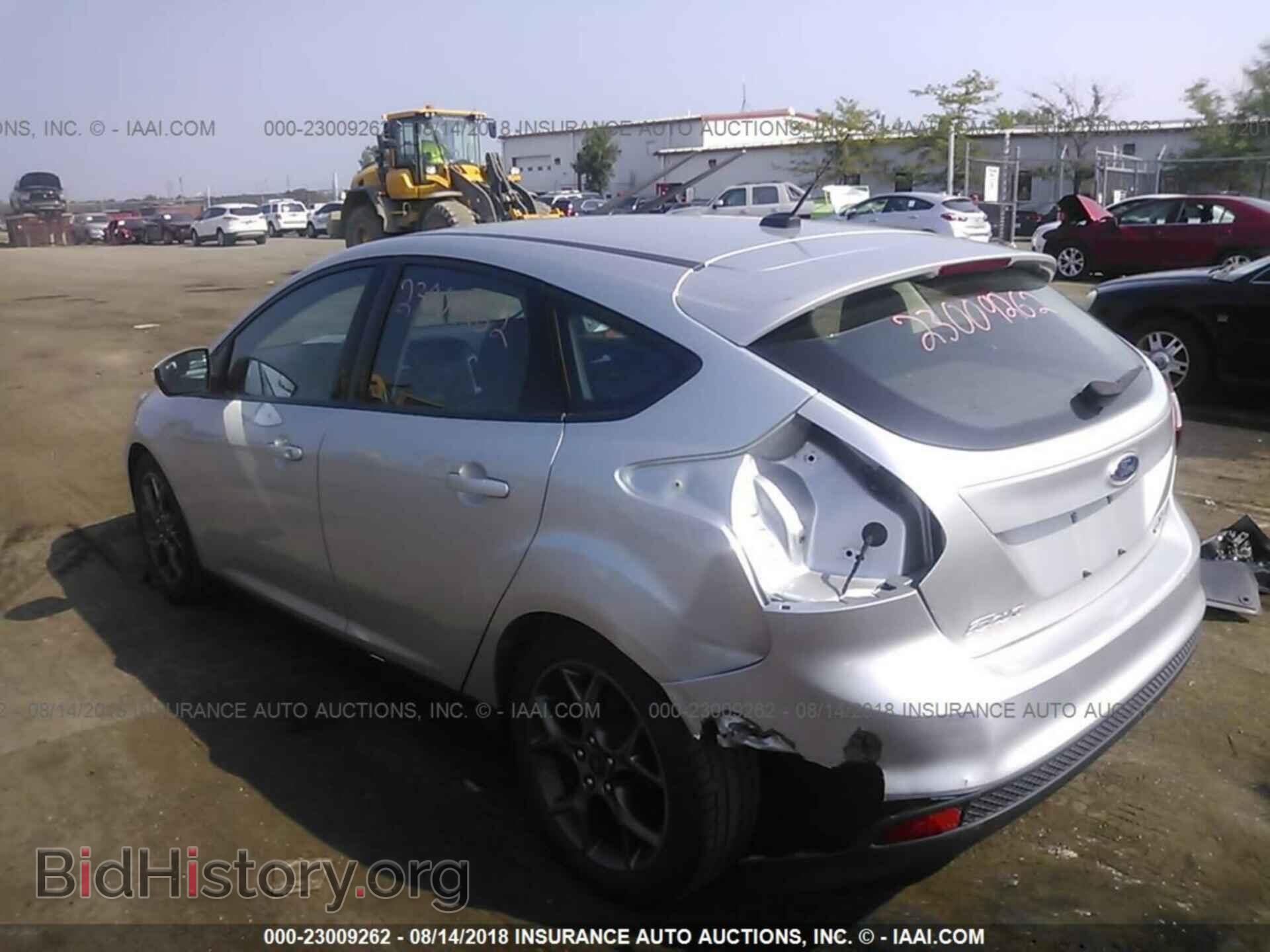 2014 Ford Focus - VIN: 1FADP3K23EL107357 - Фото 3