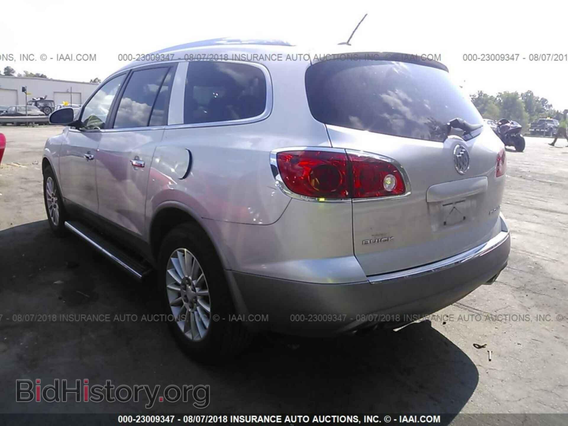 2010 BUICK ENCLAVE - VIN: 5GALRAED8AJ114345 - Фото 3