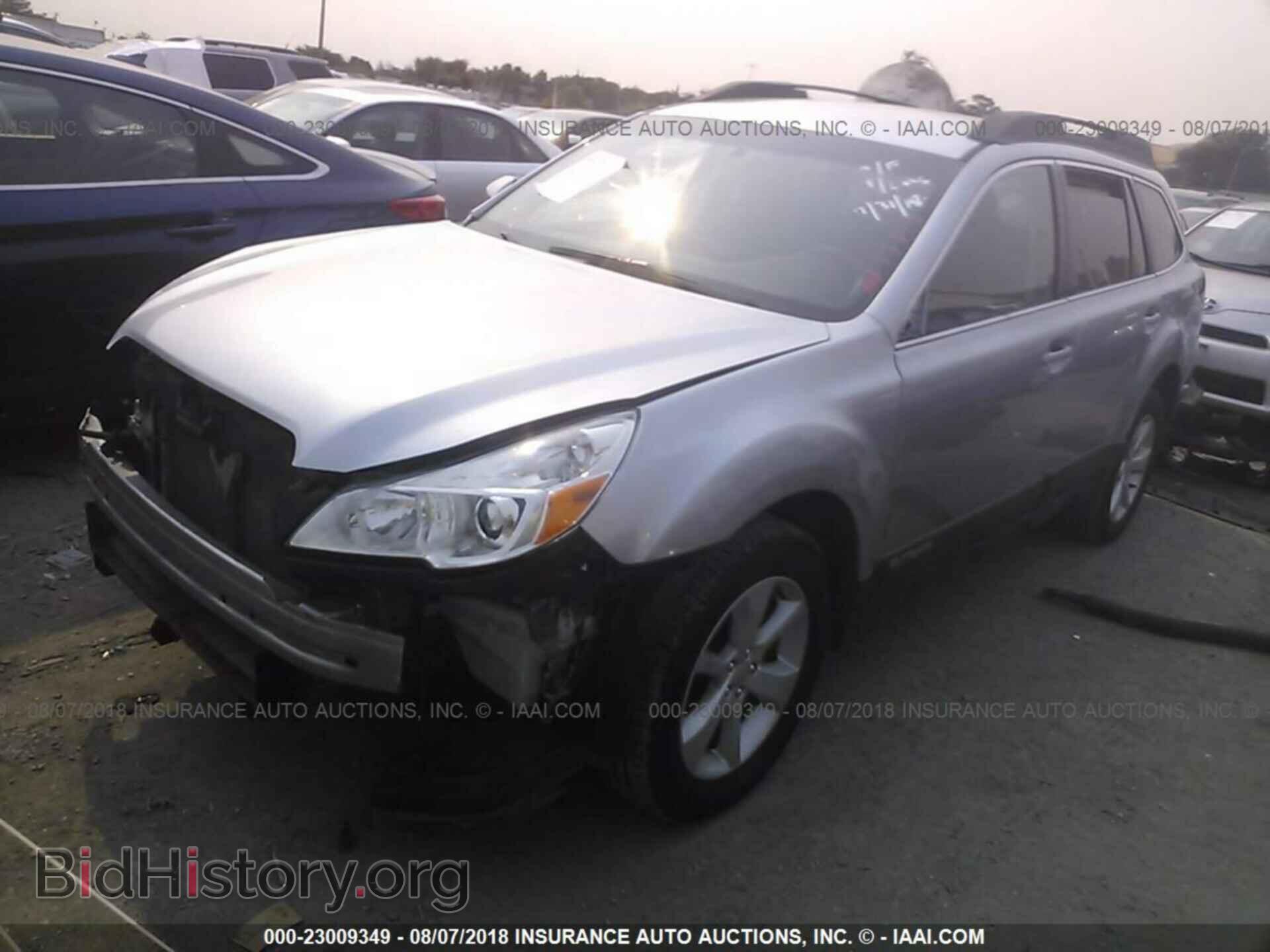 2013 Subaru Outback - VIN: 4S4BRBCC4D3299329 - Фото 2