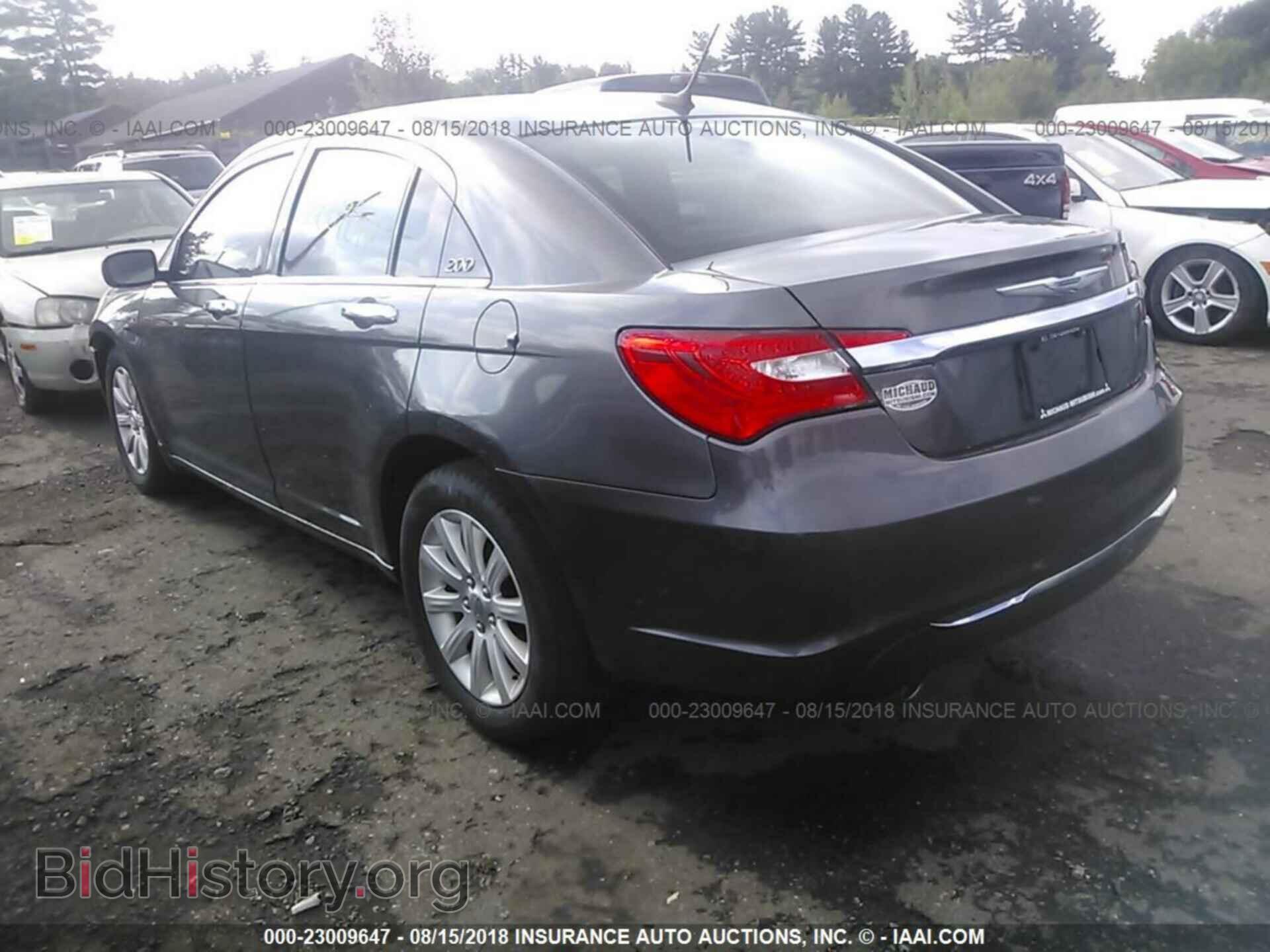 2014 Chrysler 200 - VIN: 1C3CCBCG9EN198150 - Photo 3