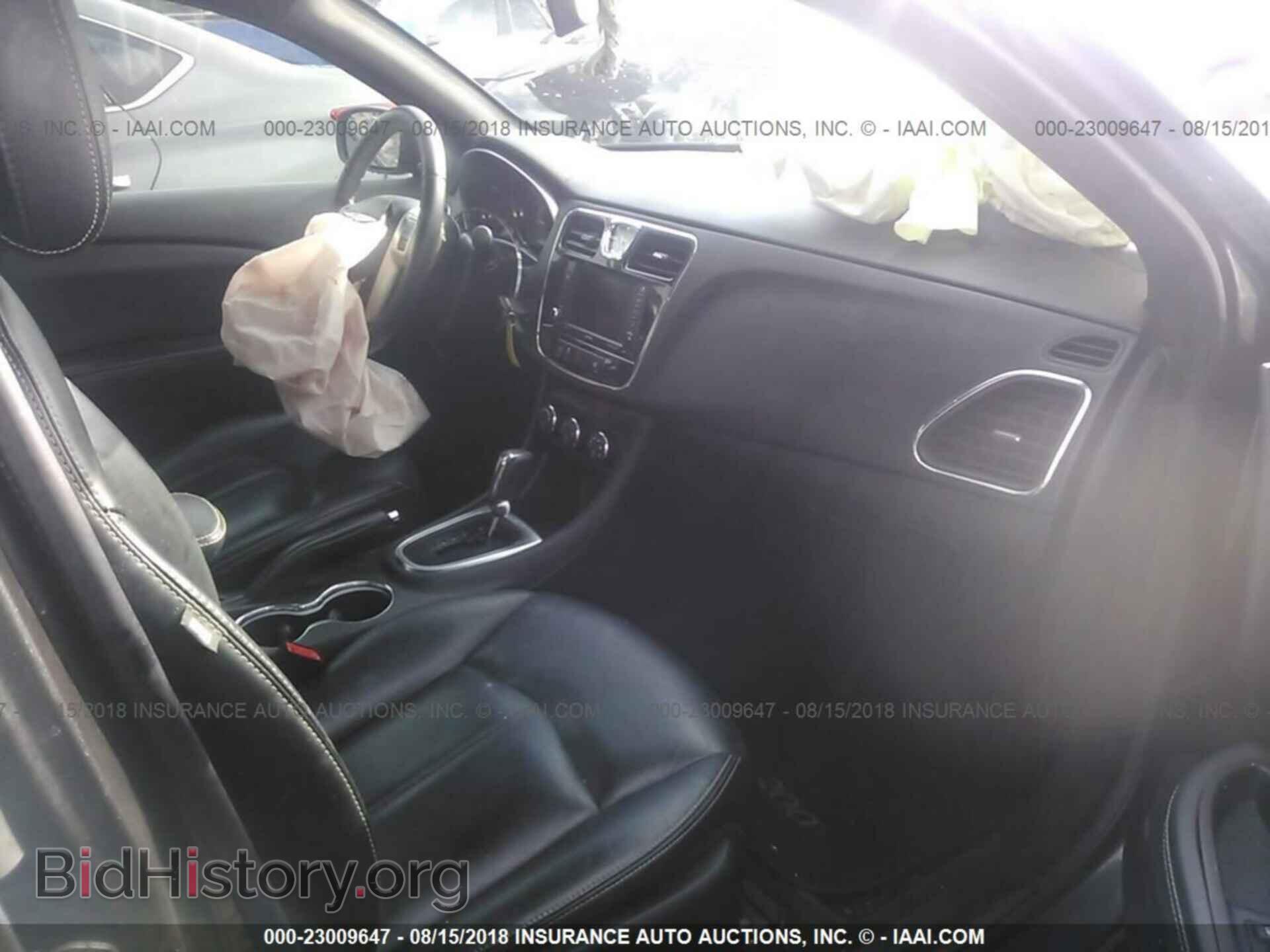 2014 Chrysler 200 - VIN: 1C3CCBCG9EN198150 - Photo 5