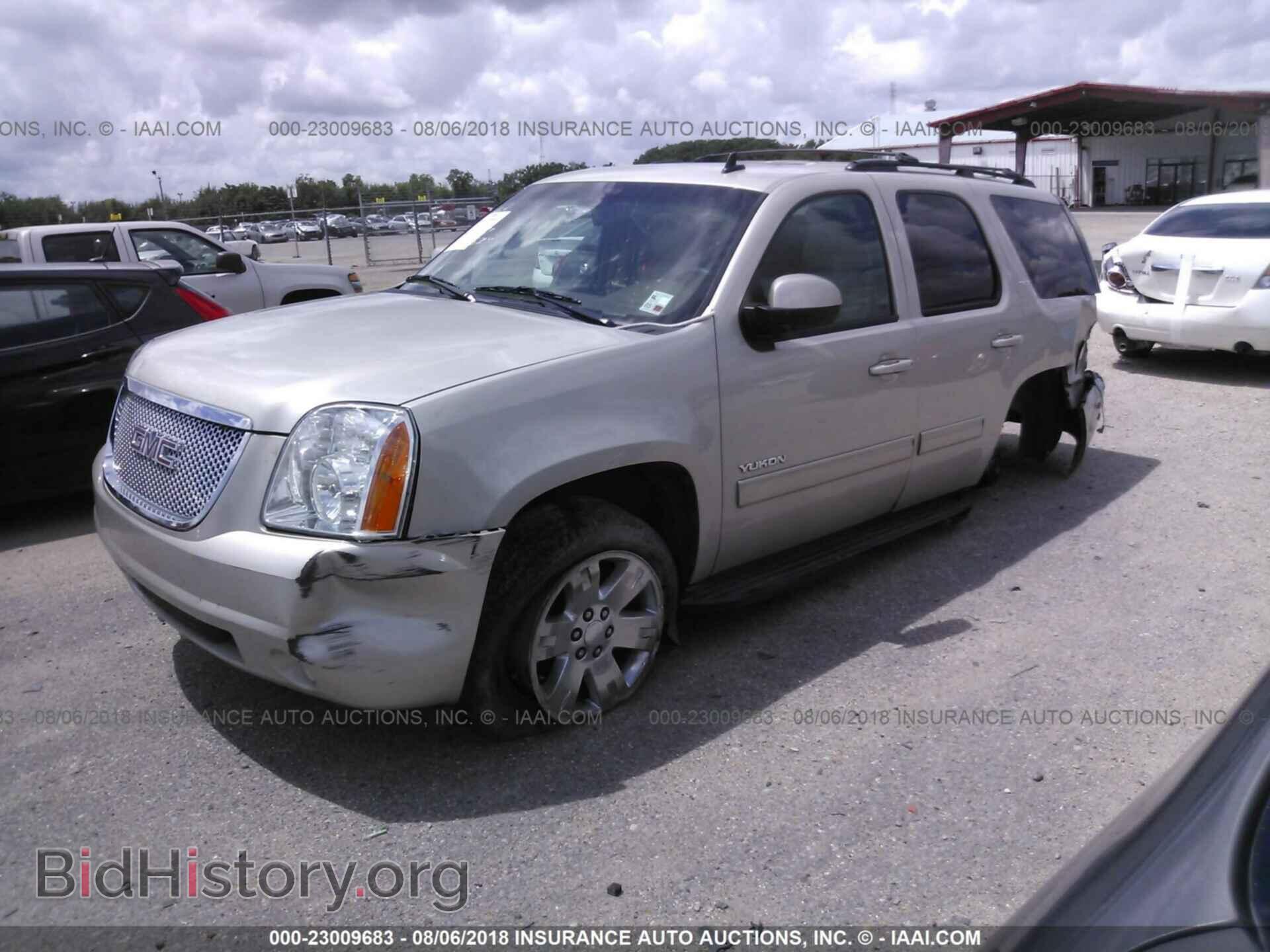 2014 Gmc Yukon - VIN: 1GKS1CE02ER208534 - Фото 2