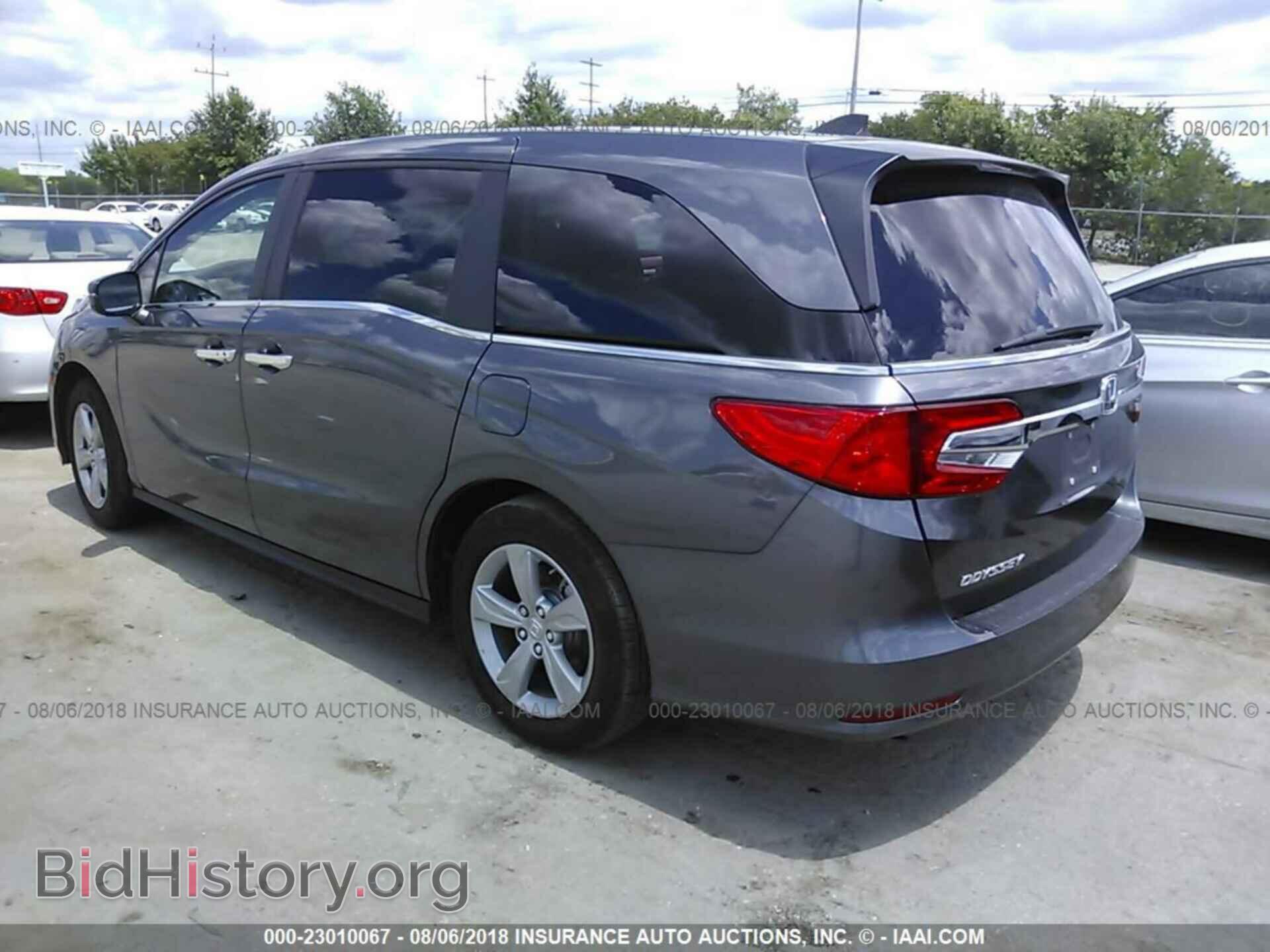 2018 Honda Odyssey - VIN: 5FNRL6H77JB045457 - Фото 3