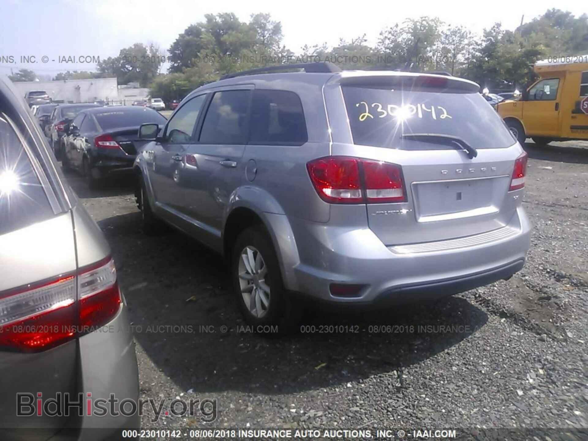 2016 Dodge Journey - VIN: 3C4PDCBB5GT198395 - Фото 3