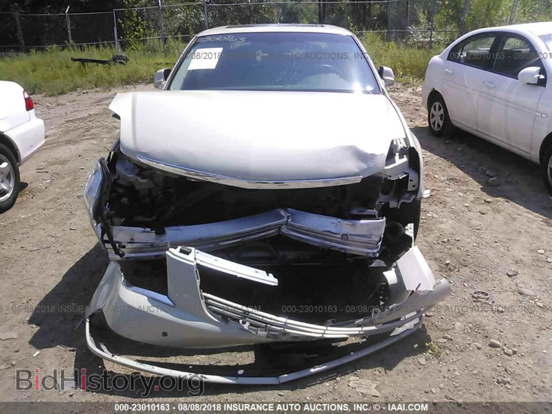 2011 Cadillac Dts - VIN: 1G6KD5E66BU142729 - Фото 6