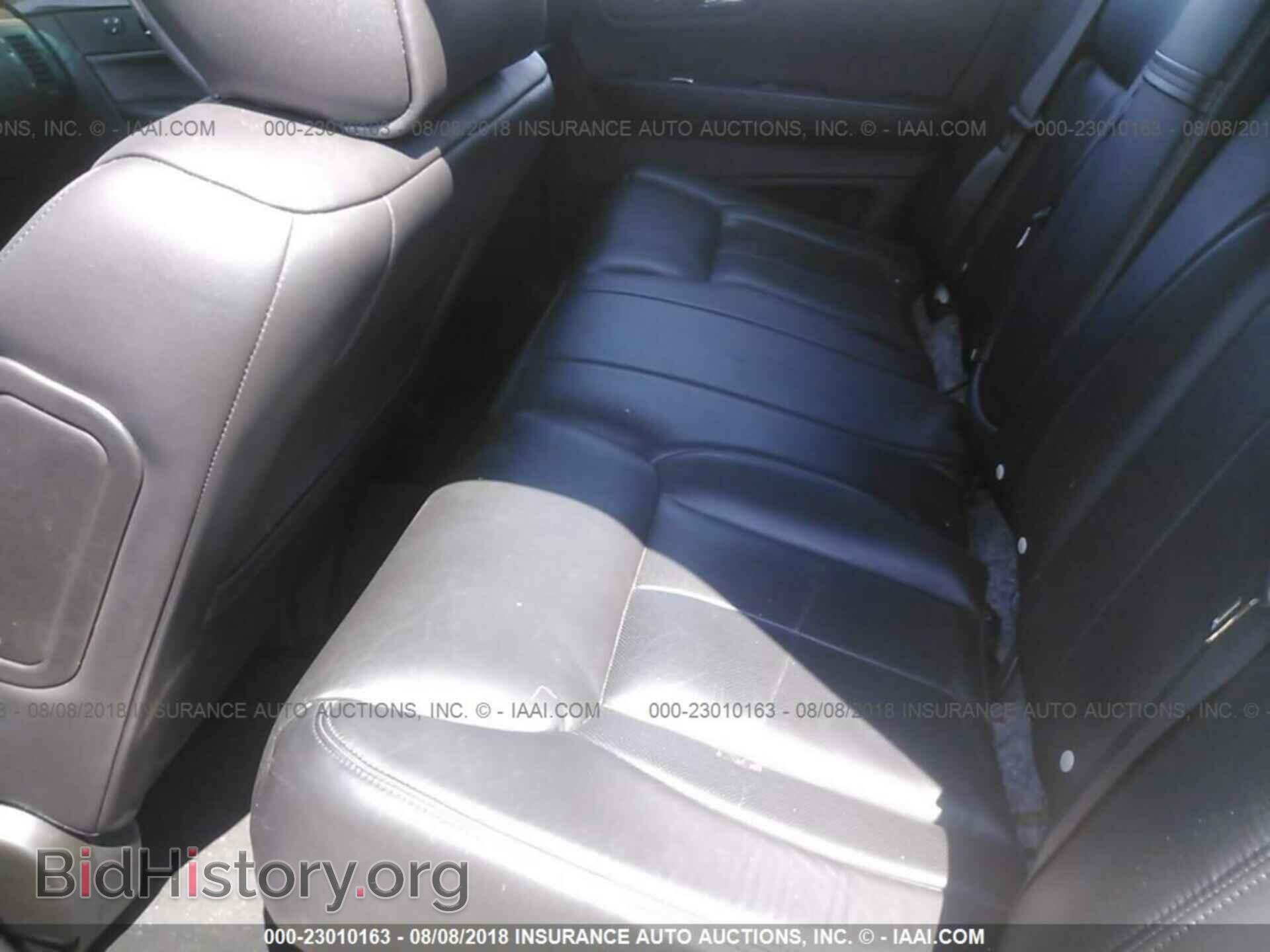 2011 Cadillac Dts - VIN: 1G6KD5E66BU142729 - Фото 8