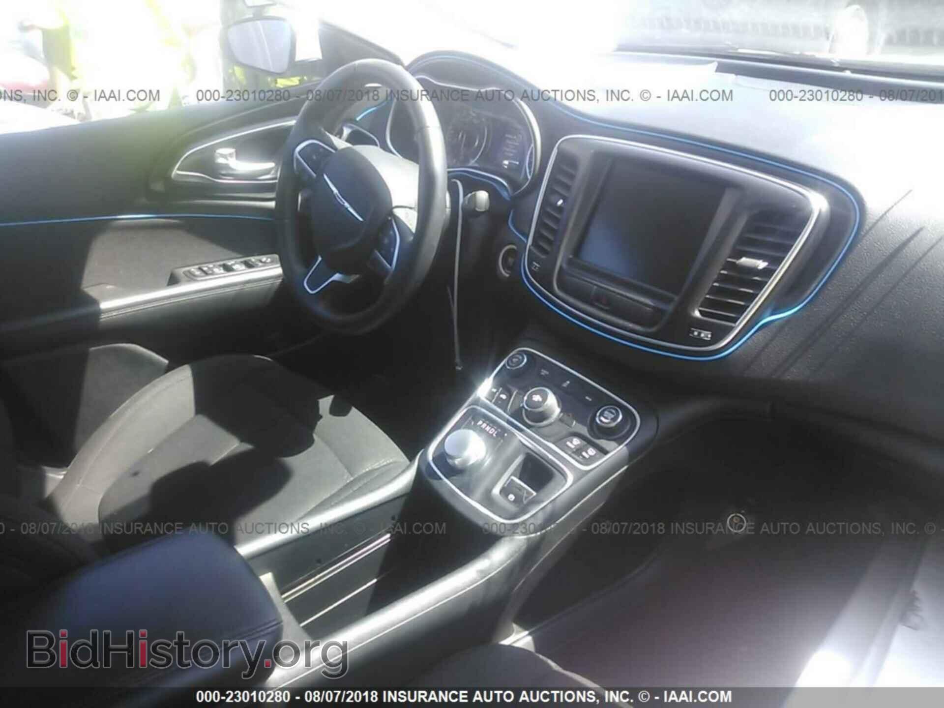 2015 Chrysler 200 - VIN: 1C3CCCAB8FN716585 - Photo 5