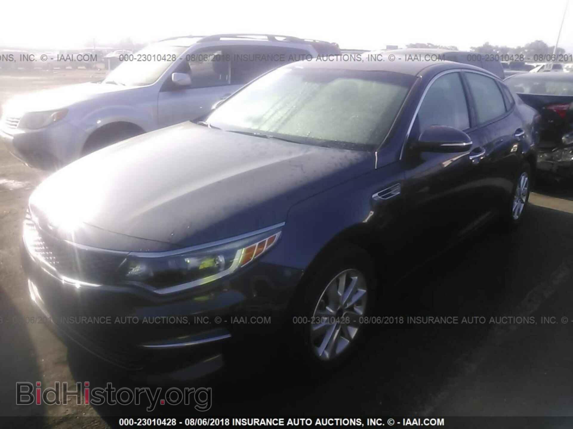 2016 Kia Optima - VIN: KNAGT4L36G5108572 - Photo 2