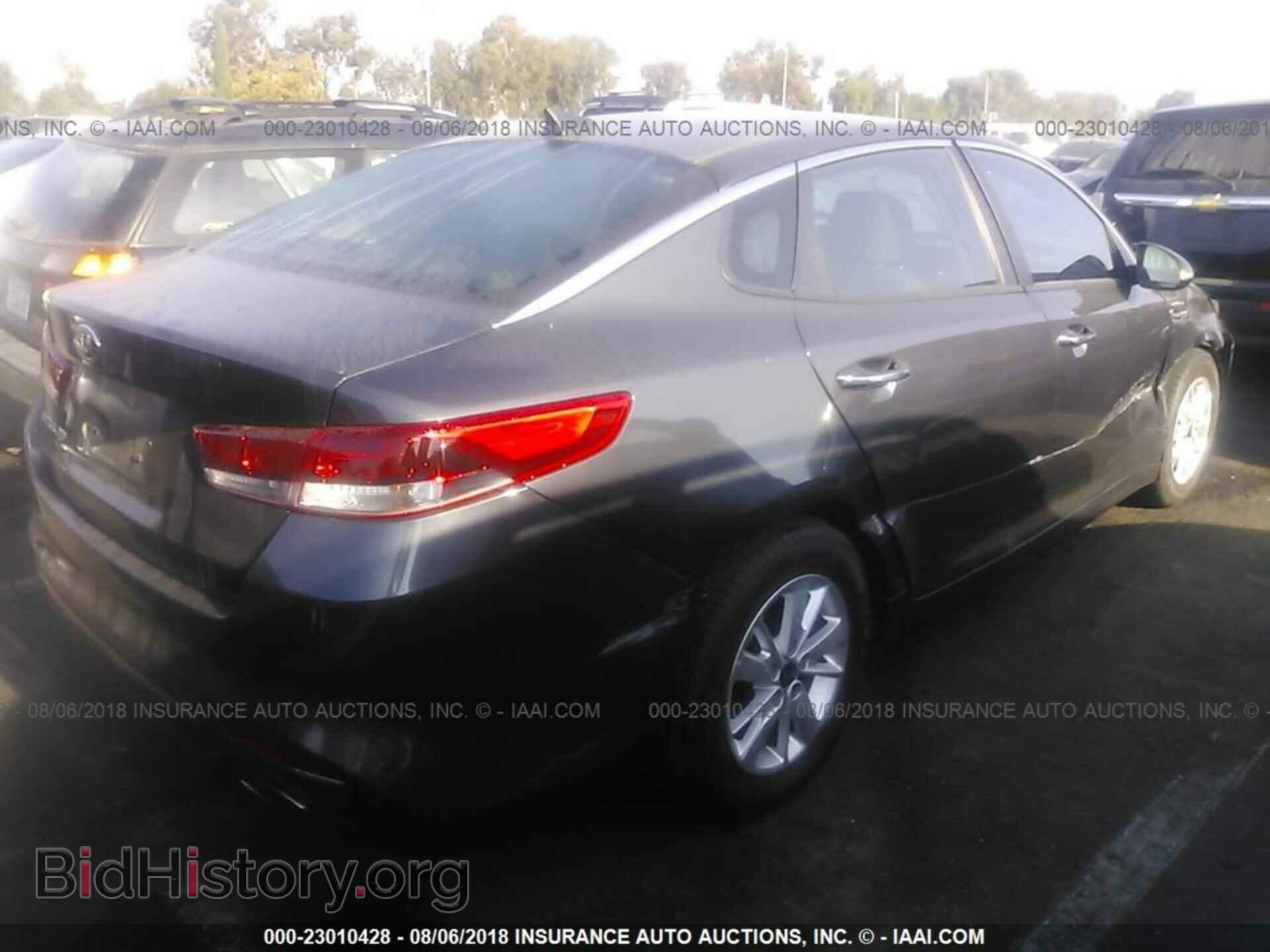 2016 Kia Optima - VIN: KNAGT4L36G5108572 - Photo 4