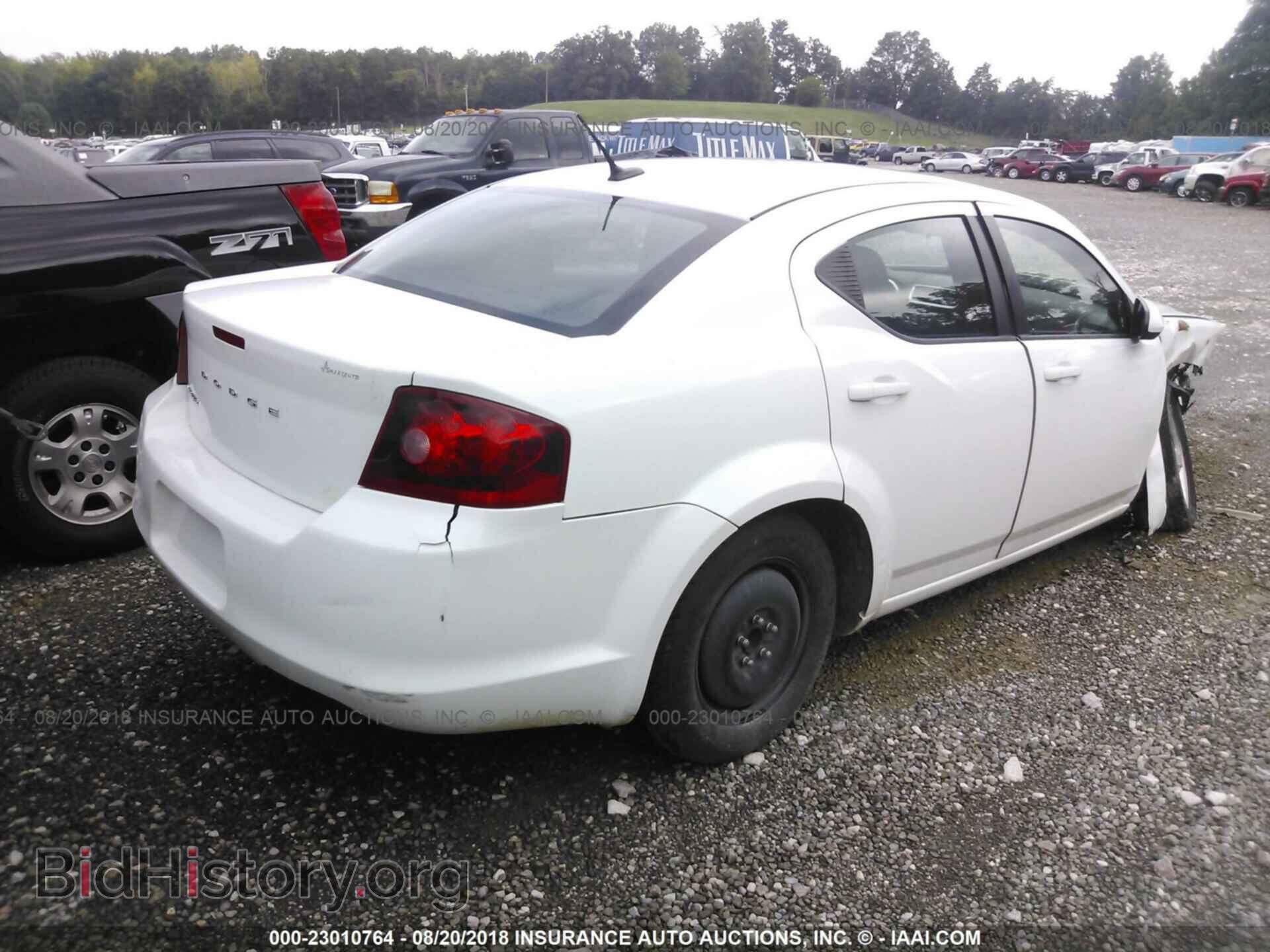 2011 Dodge Avenger - VIN: 1B3BD1FBXBN557369 - Photo 4