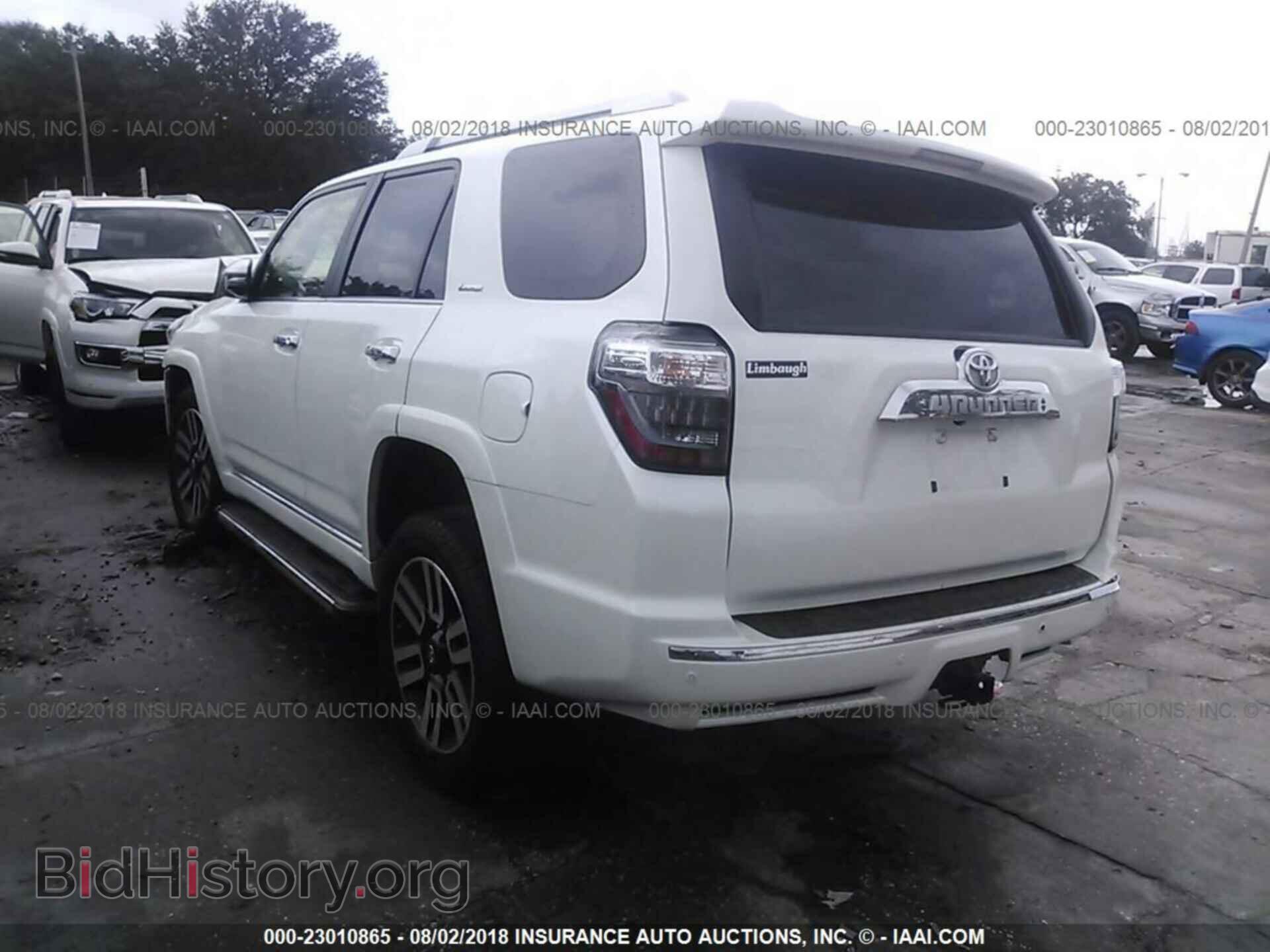2014 Toyota 4runner - VIN: JTEBU5JR1E5160661 - Фото 3