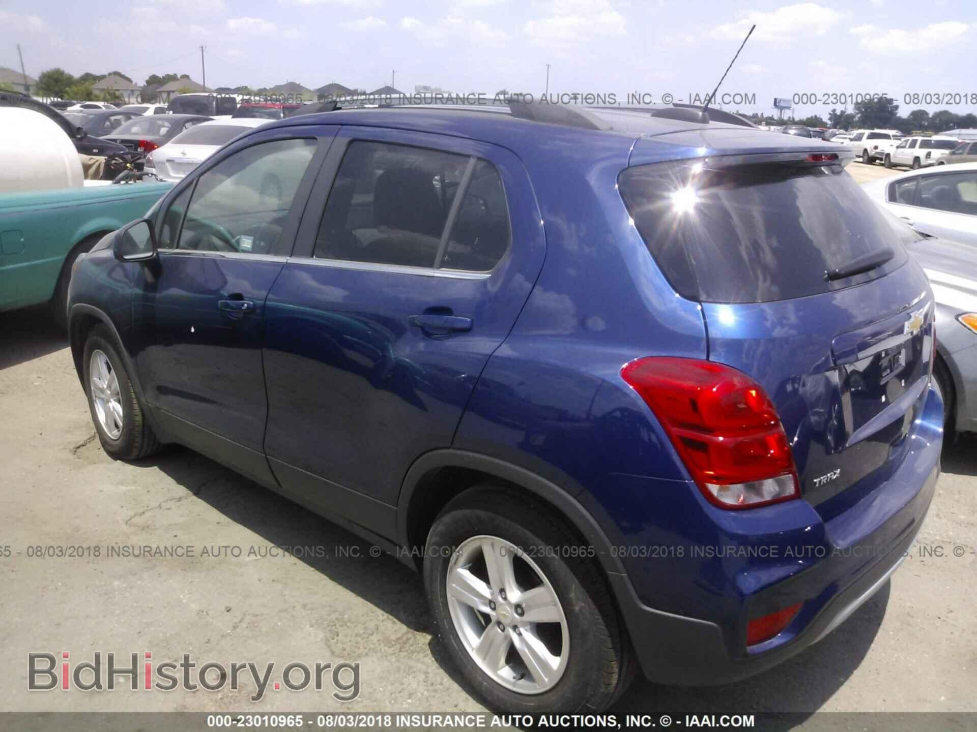 2017 Chevrolet Trax - VIN: 3GNCJLSB2HL143841 - Фото 3
