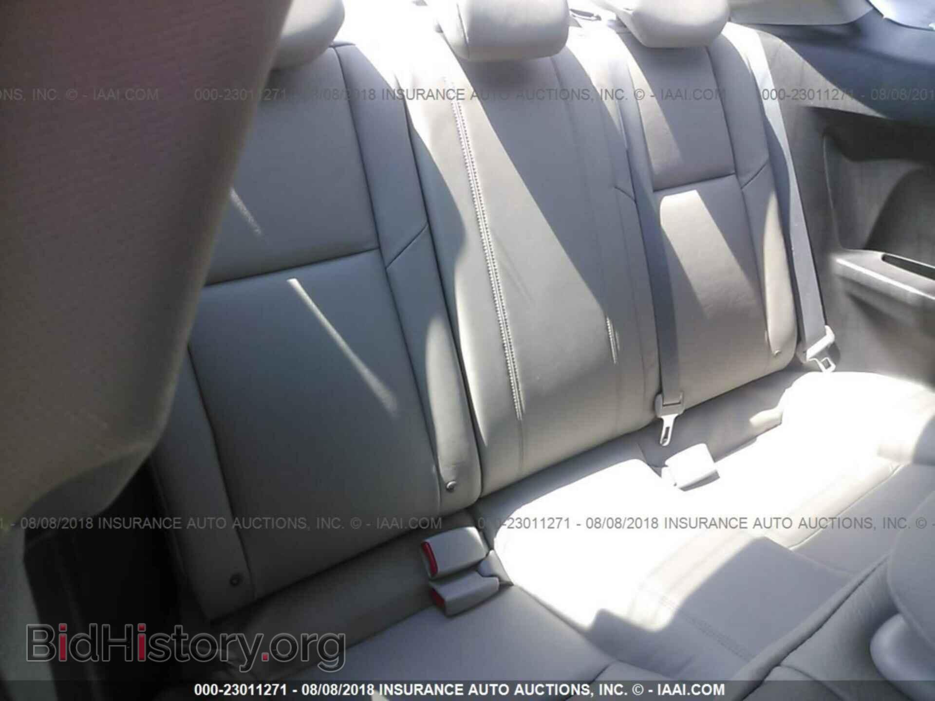 2012 Honda Civic - VIN: 2HGFG3B07CH529533 - Photo 8