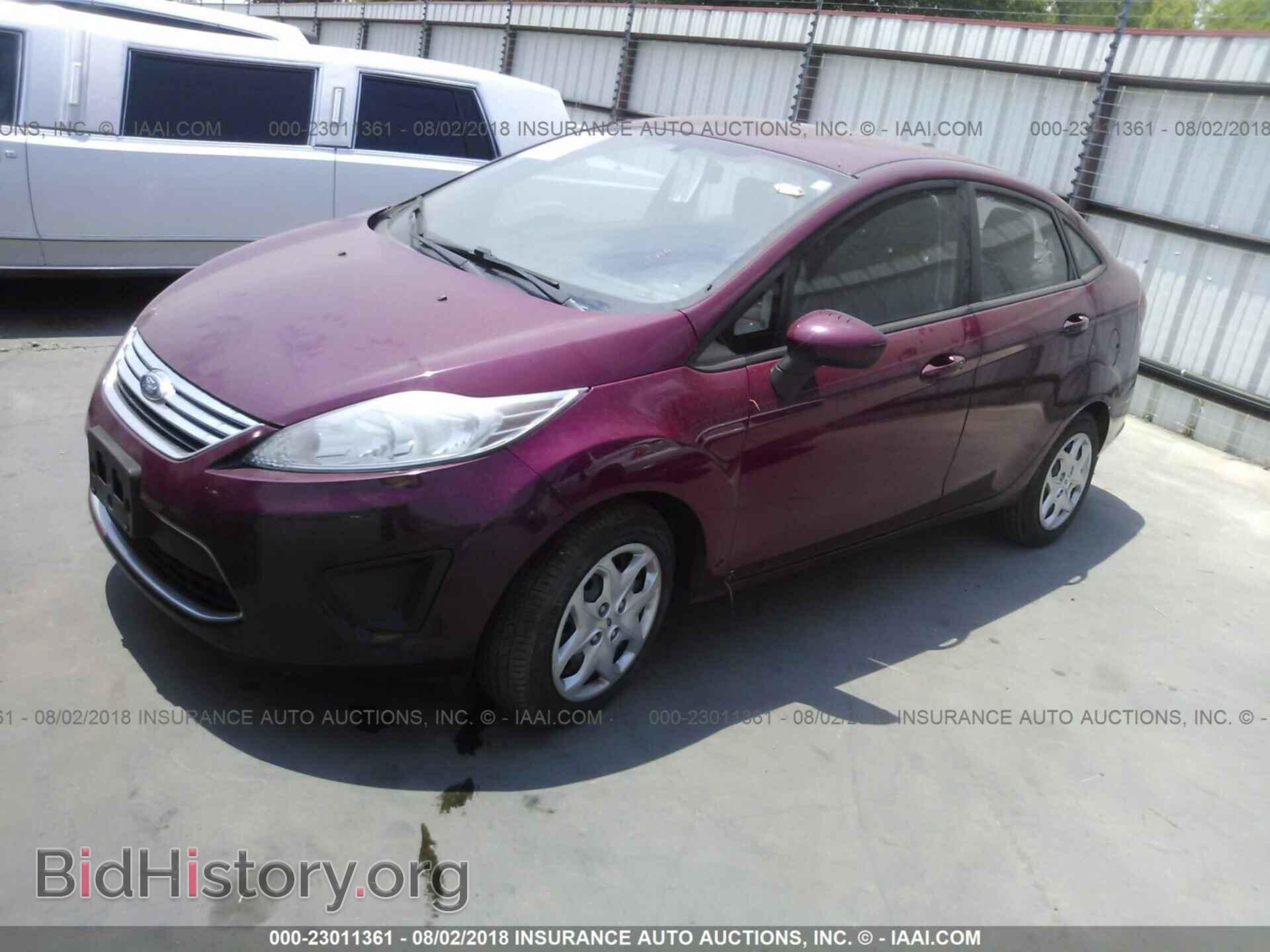 2011 Ford Fiesta - VIN: 3FADP4BJ0BM226412 - Фото 2