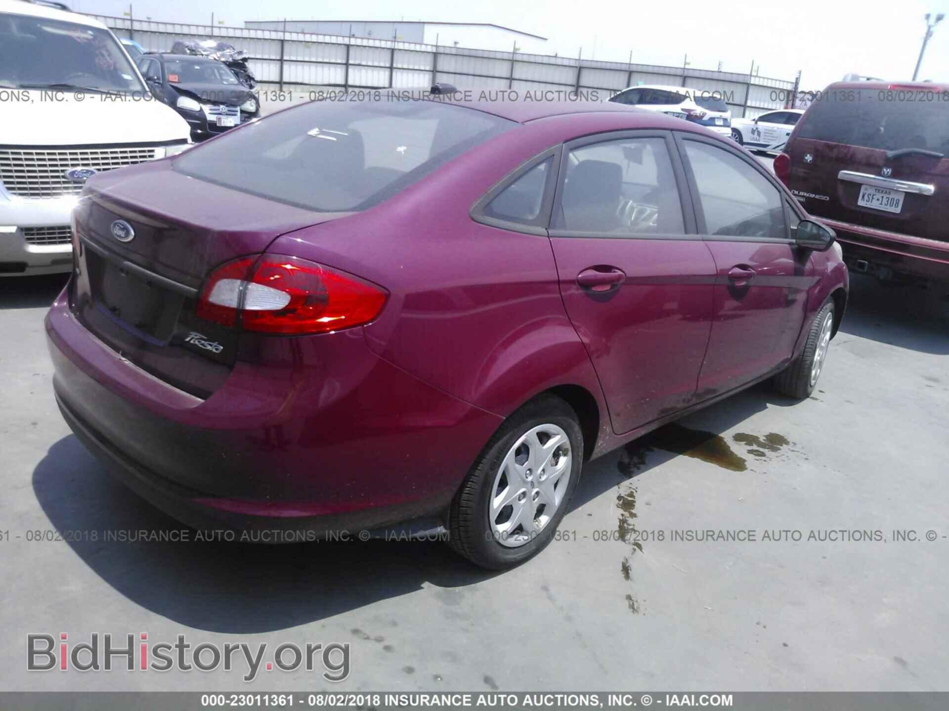 2011 Ford Fiesta - VIN: 3FADP4BJ0BM226412 - Фото 4
