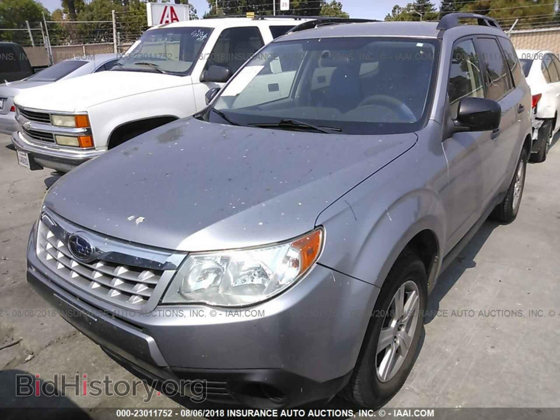 2011 Subaru Forester - VIN: JF2SHABC8BH767597 - Фото 2
