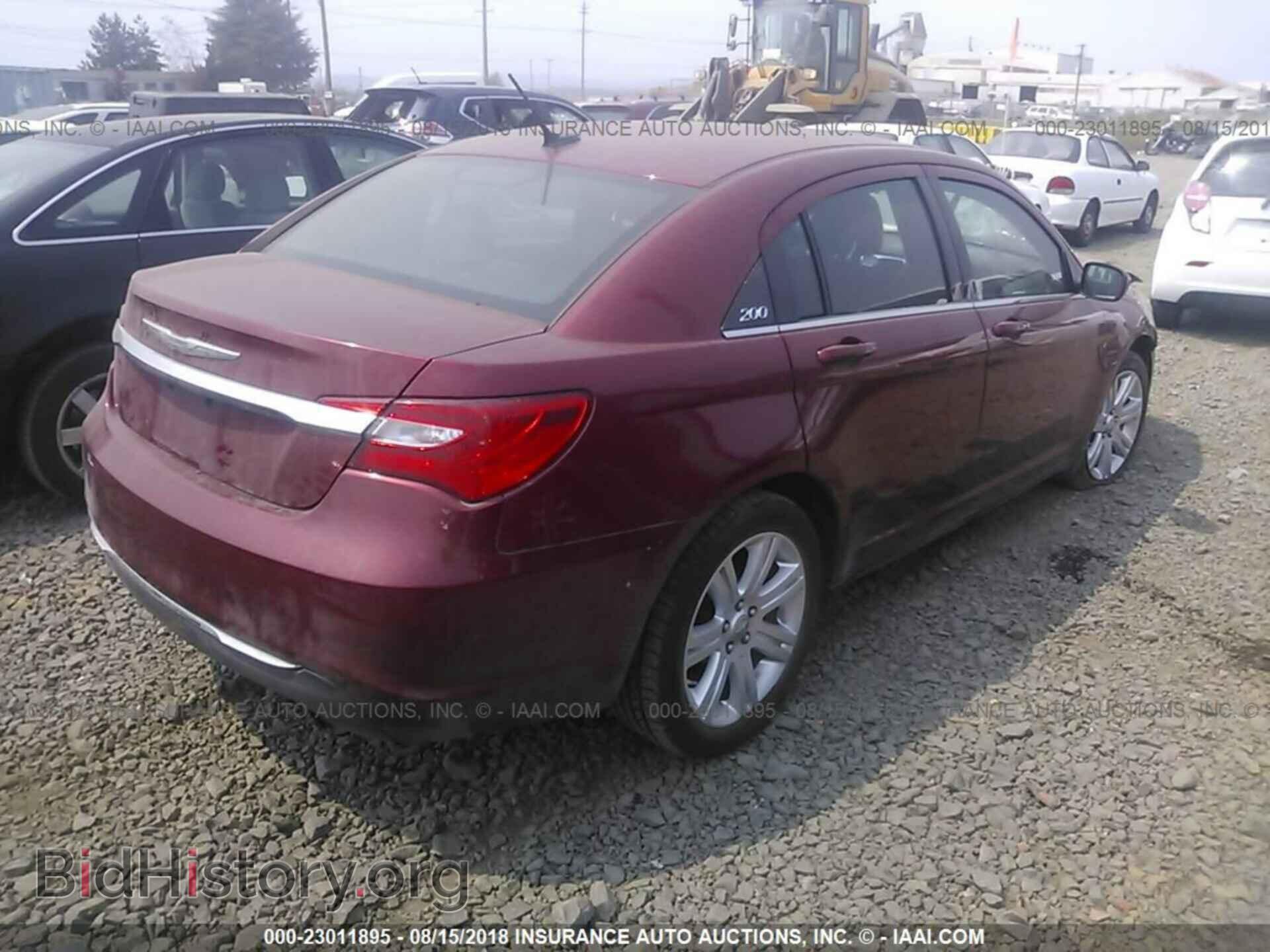 2013 CHRYSLER 200 - VIN: 1C3CCBAB0DN670032 - Photo 4