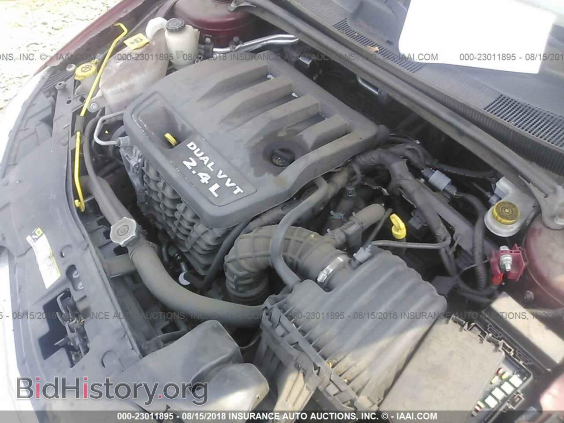 2013 CHRYSLER 200 - VIN: 1C3CCBAB0DN670032 - Photo 10