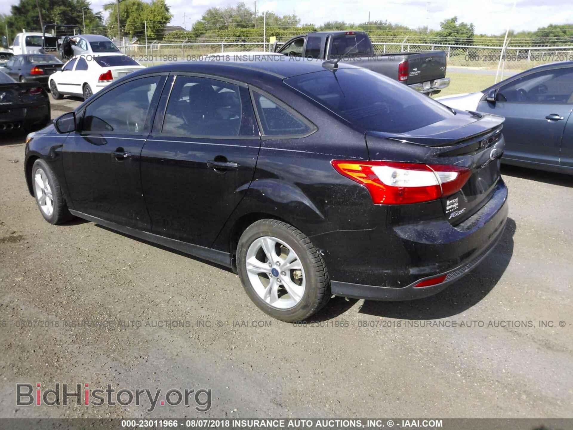 2012 Ford Focus - VIN: 1FAHP3F22CL355088 - Photo 3