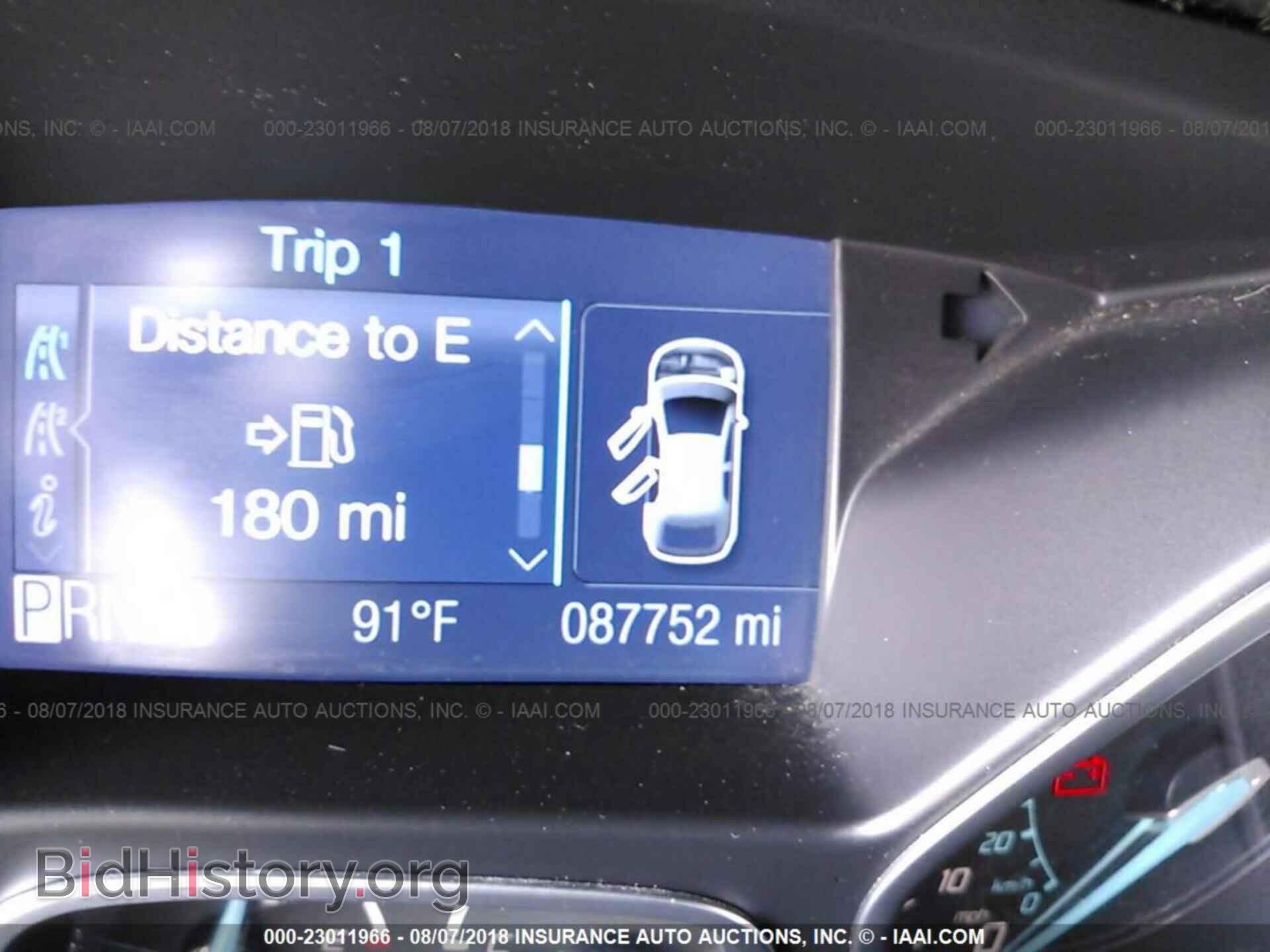 2012 Ford Focus - VIN: 1FAHP3F22CL355088 - Photo 7