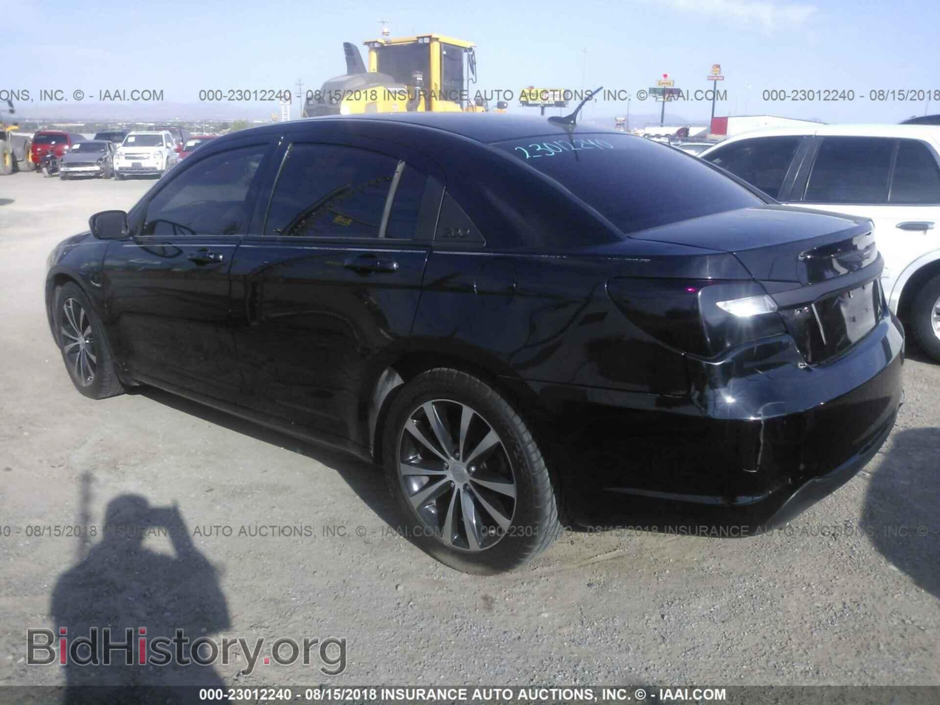 2012 Chrysler 200 - VIN: 1C3CCBBG3CN250127 - Фото 3