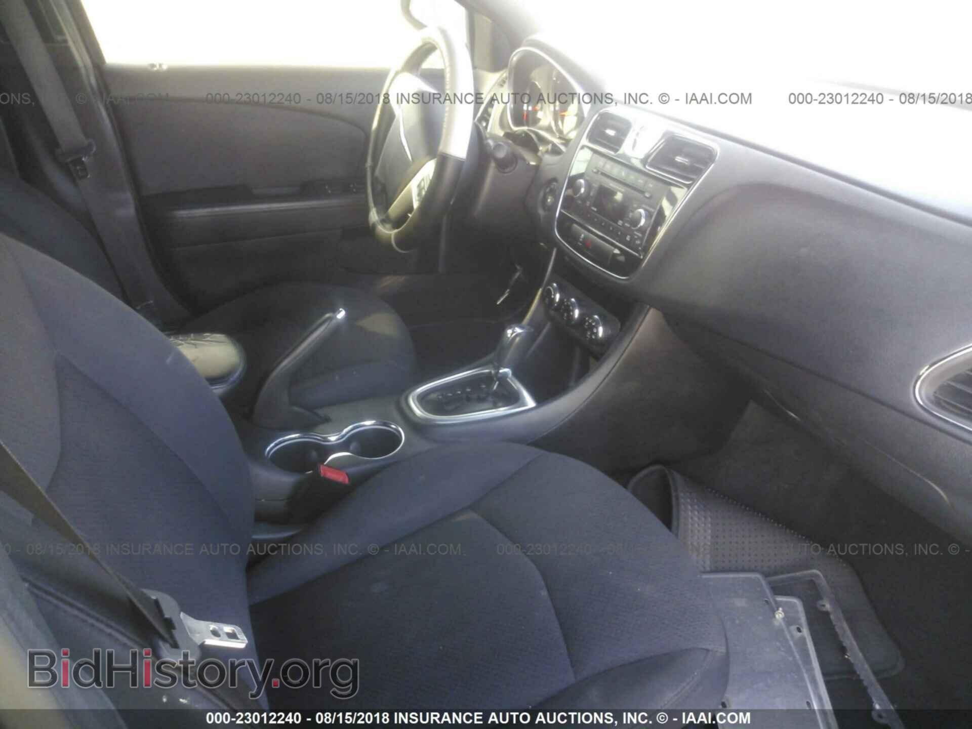 2012 Chrysler 200 - VIN: 1C3CCBBG3CN250127 - Фото 5