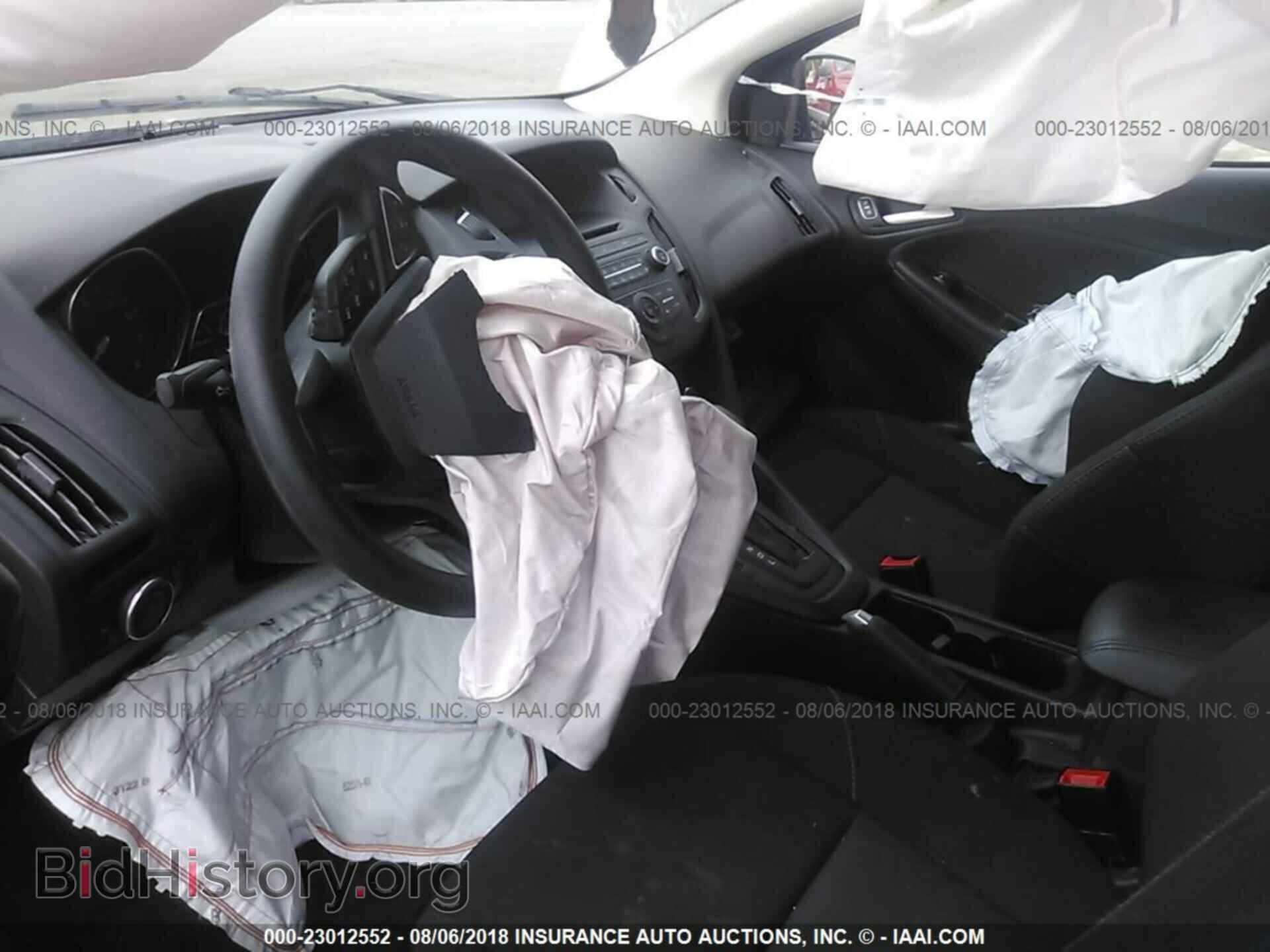 2017 Ford Focus - VIN: 1FADP3F25HL244833 - Фото 5