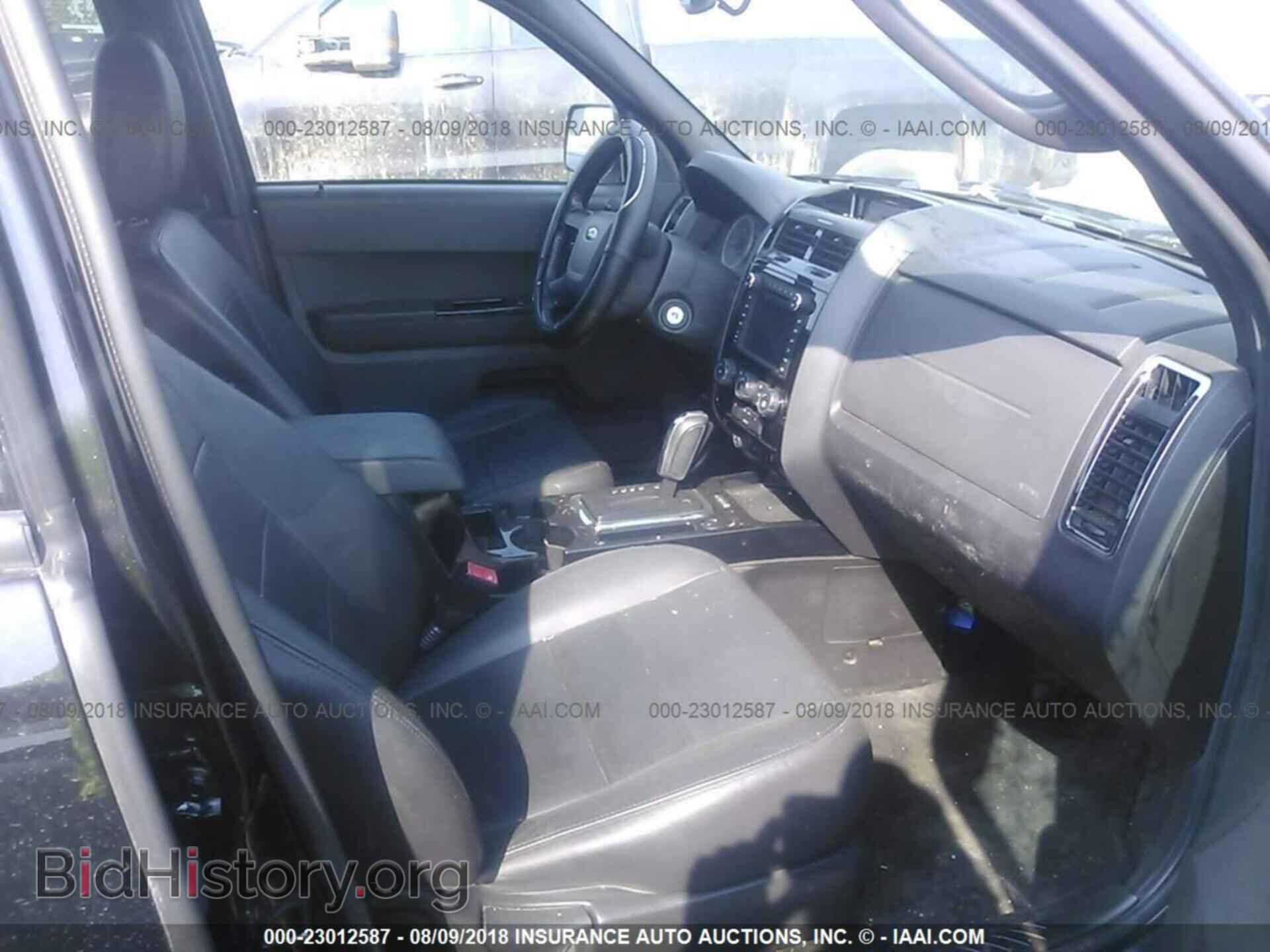 2011 Ford Escape - VIN: 1FMCU9EG4BKB29552 - Photo 5