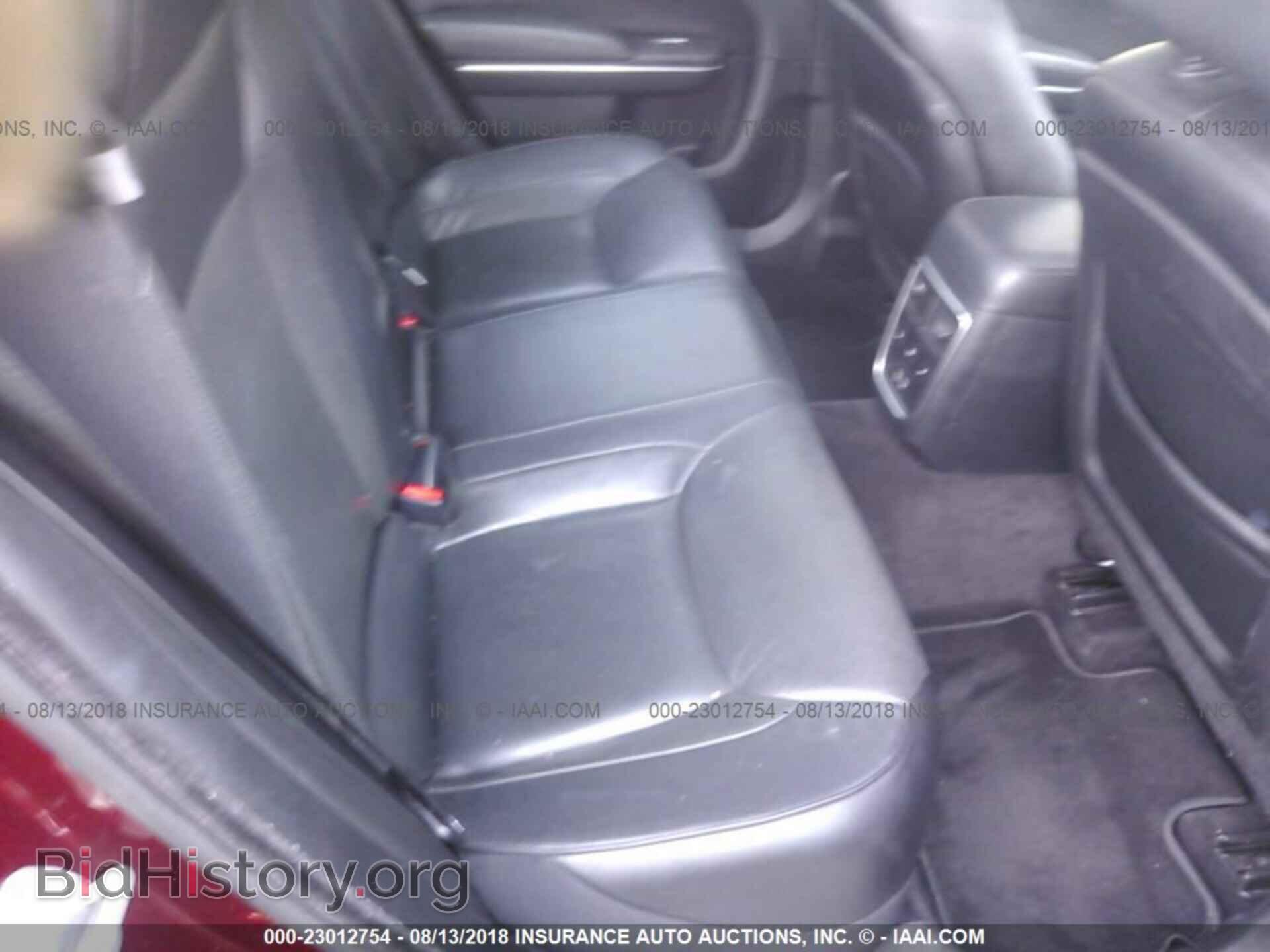 2016 Chrysler 300c - VIN: 2C3CCAEG6GH334334 - Фото 8