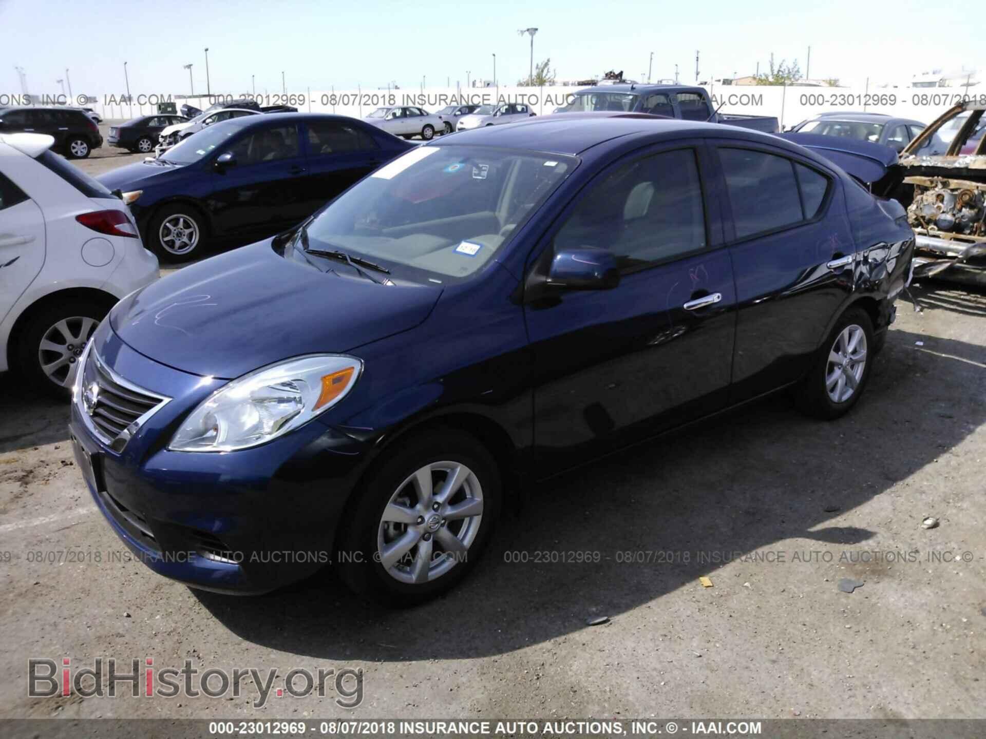 2014 Nissan Versa - VIN: 3N1CN7AP0EL841297 - Фото 2