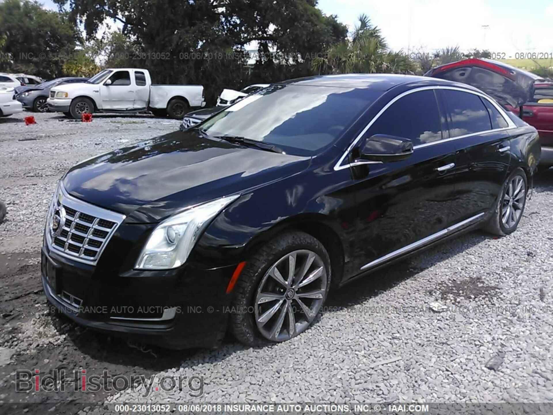 2014 Cadillac Xts - VIN: 2G61U5S35E9212096 - Фото 2