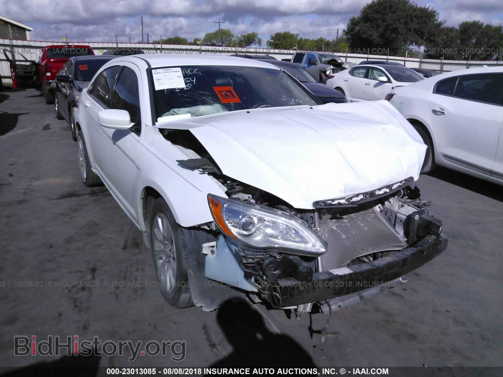 Photo 1C3CCBAB4EN140969 - Chrysler 200 2014